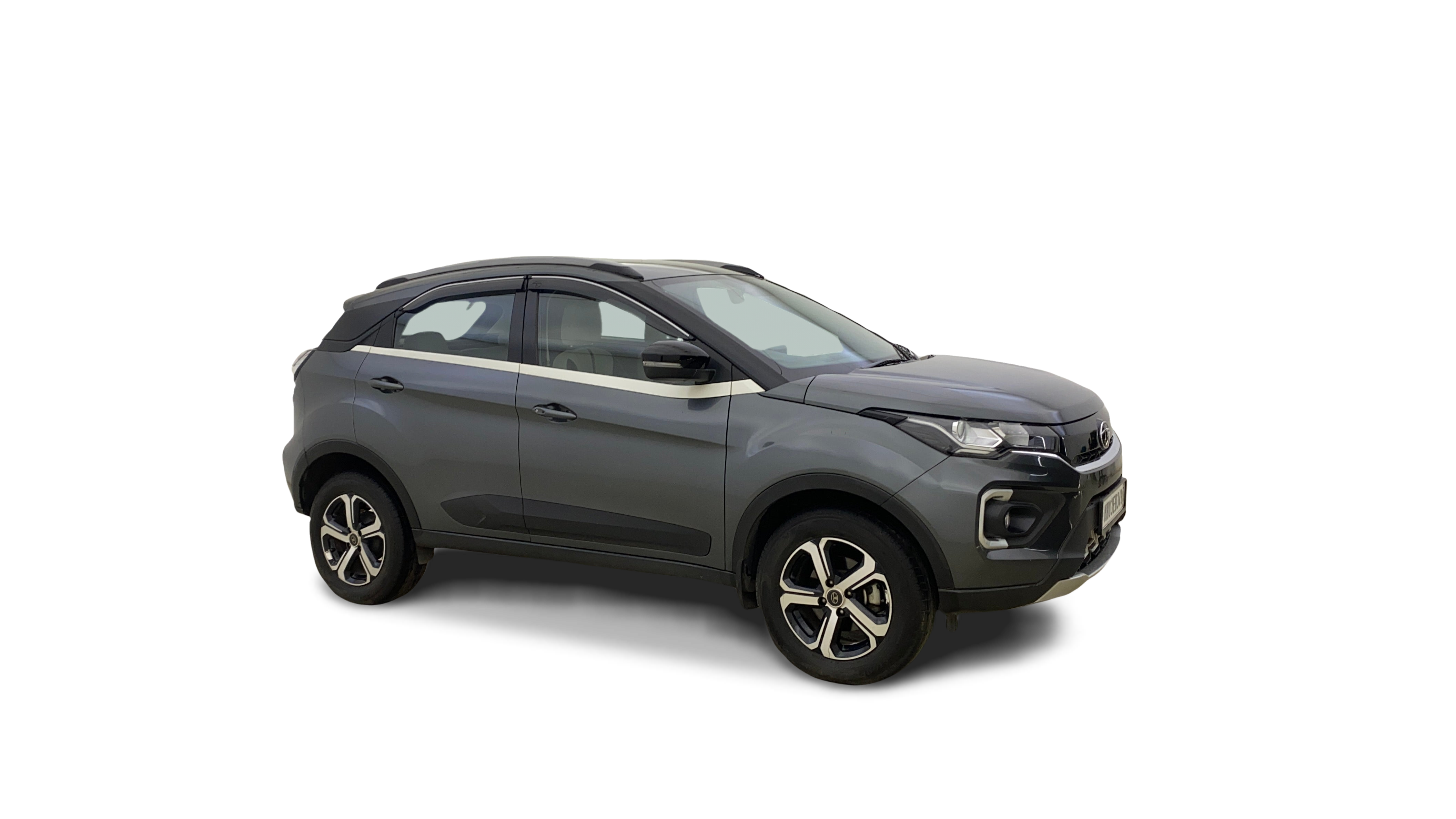 Tata NEXON-img