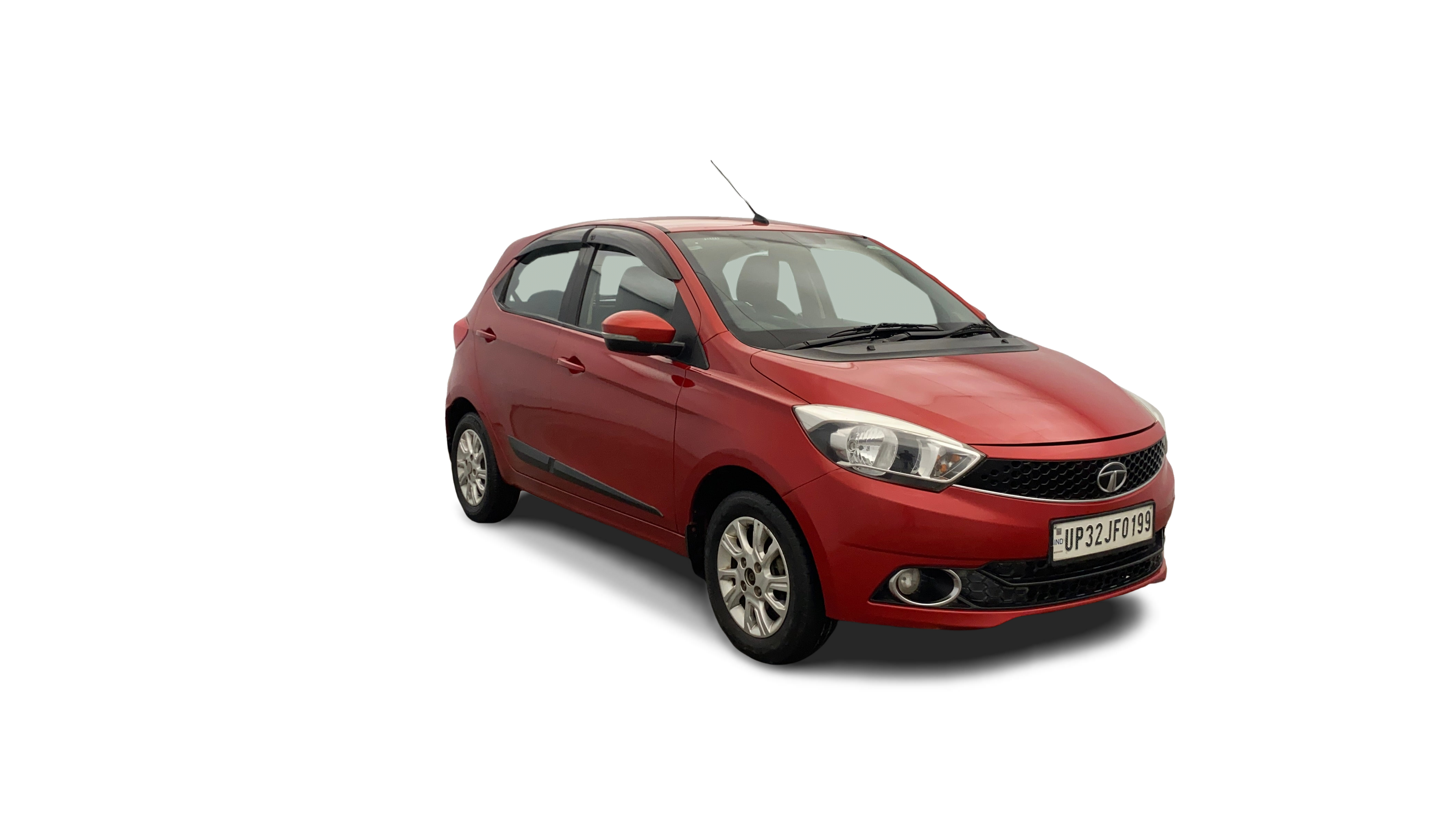 Tata Tiago-img