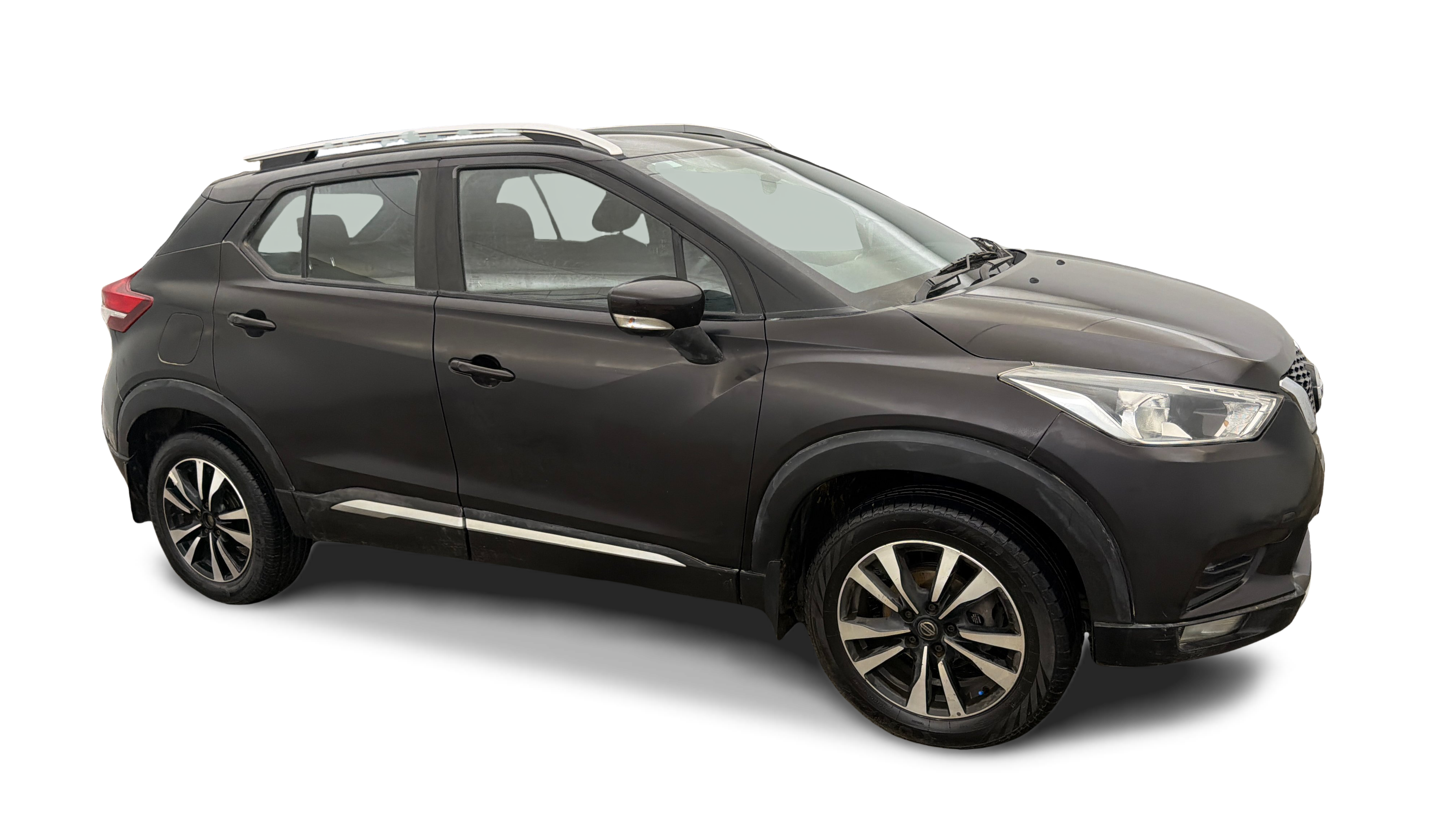 2022 Nissan Kicks - SUV - Petrol - Manual - ₹5.24 lakh