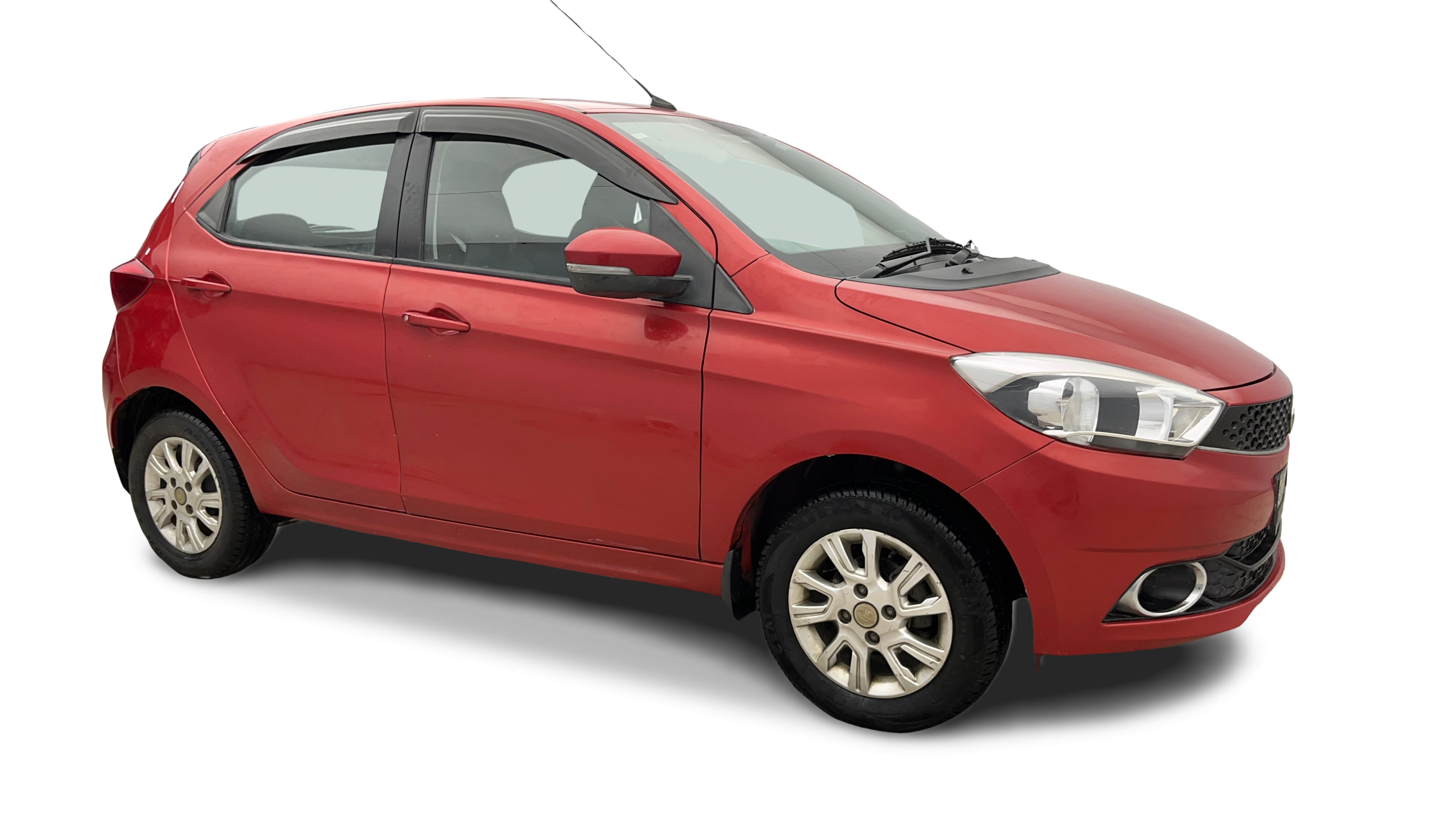 Tata Tiago-img