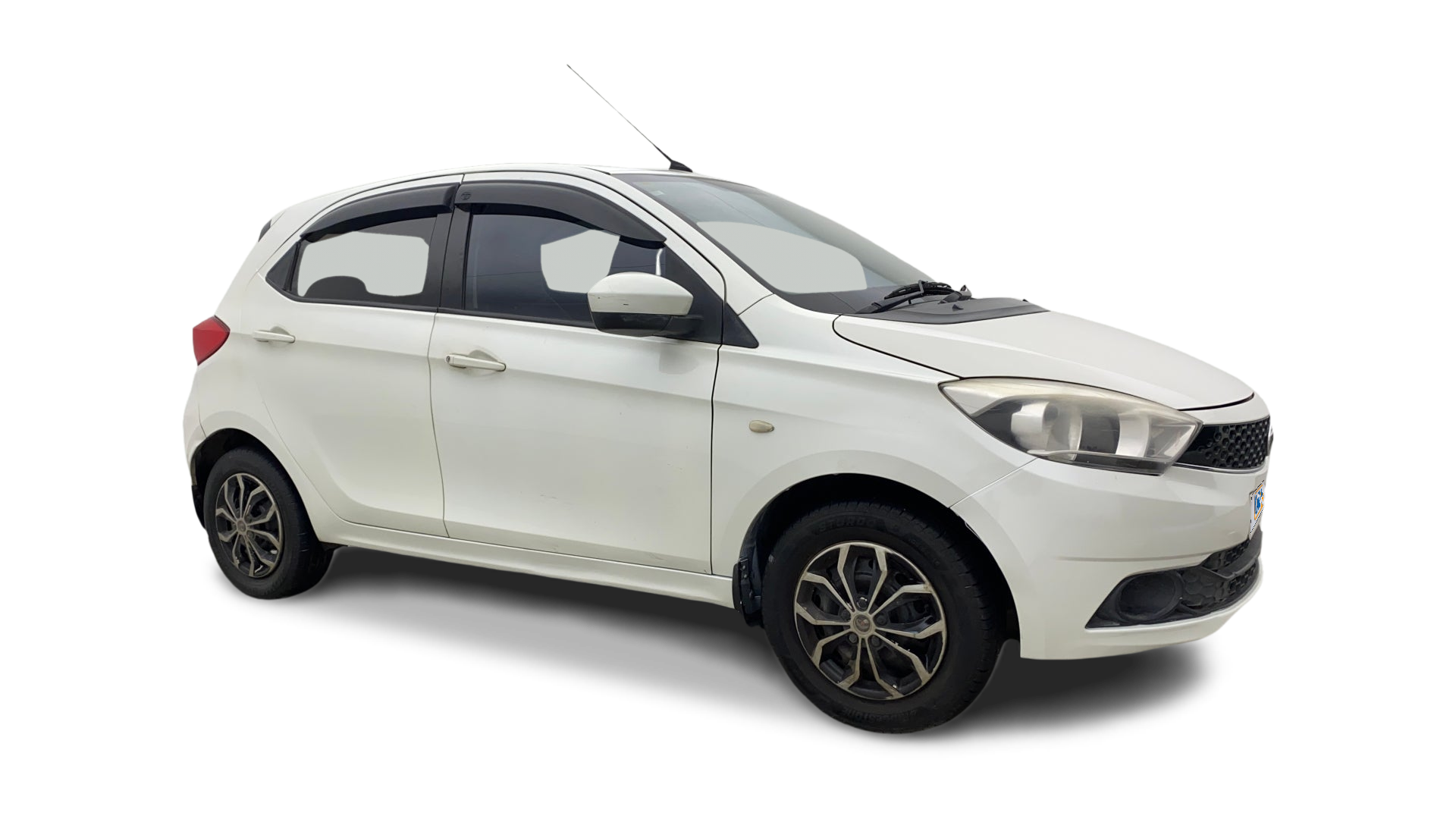 Tata Tiago-img