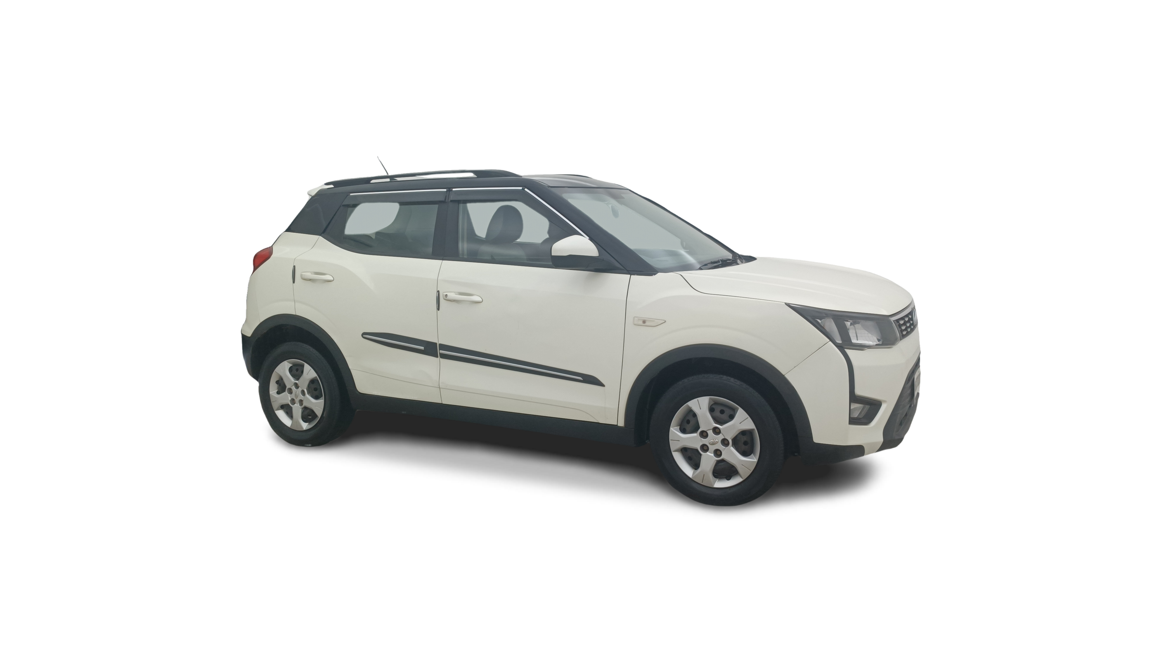 2021 Mahindra XUV300 - SUV - Petrol - Manual - ₹6.68 lakh