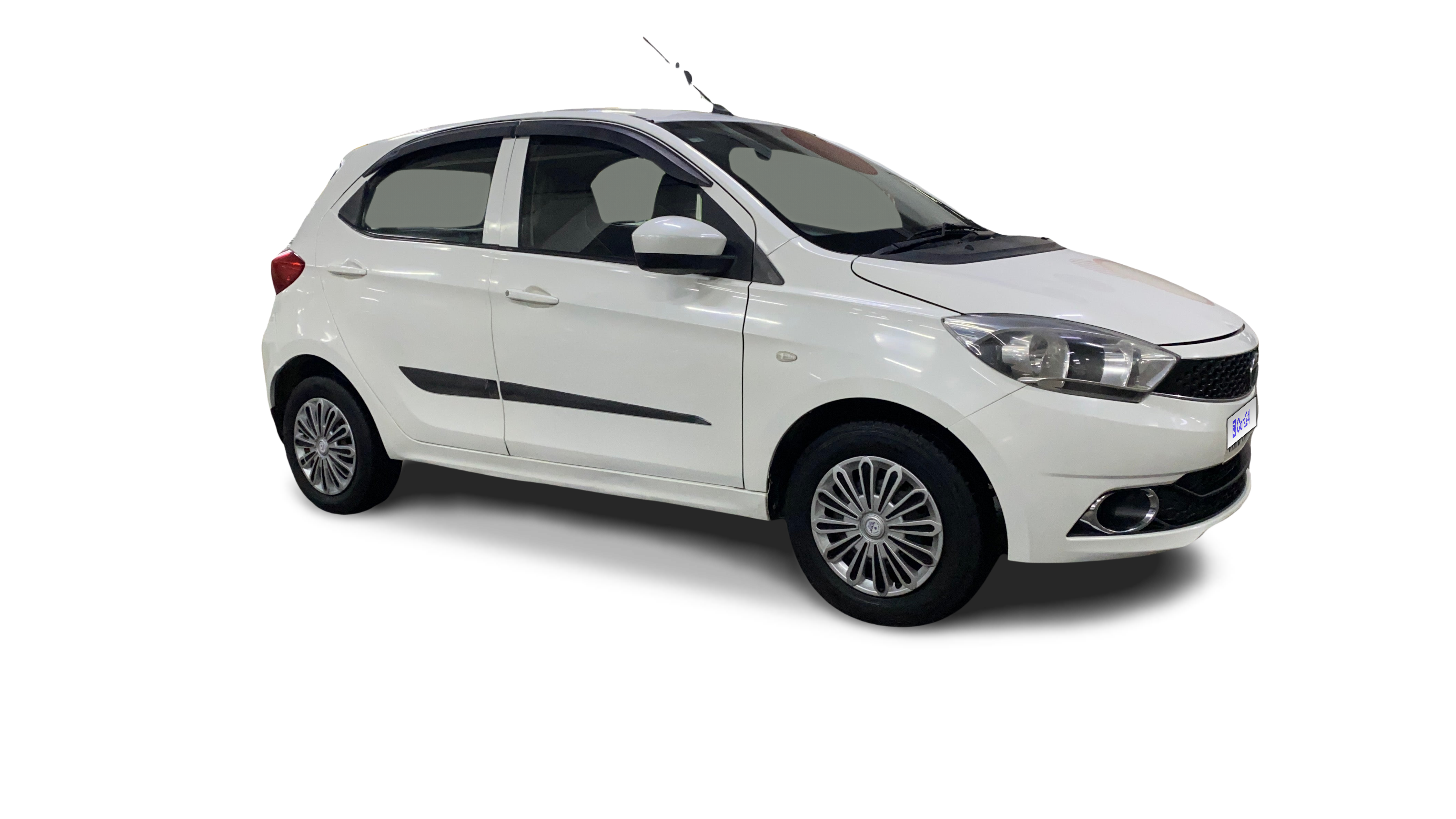 2019 Tata Tiago - Hatchback - CNG - Manual - ₹2.95 lakh