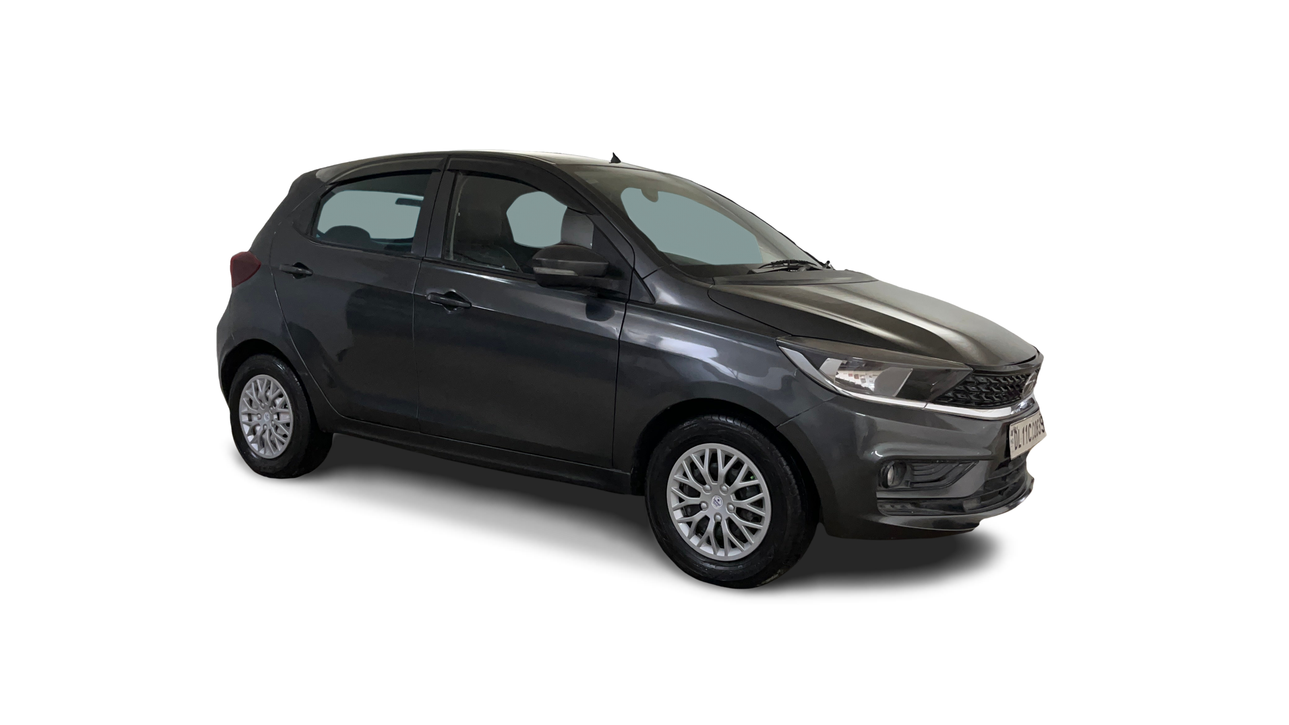 Tata Tiago-img