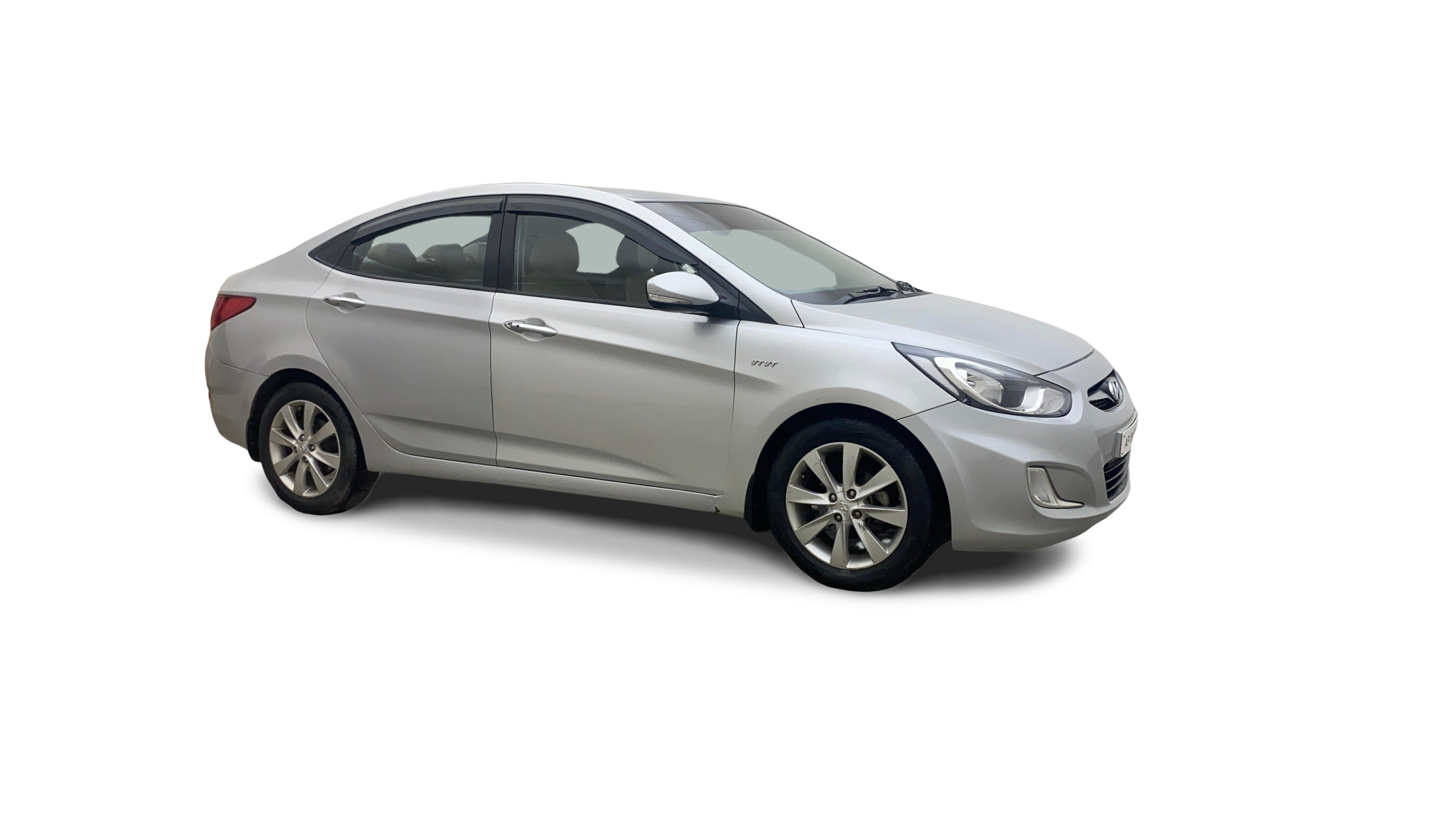 Hyundai Verna-img
