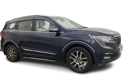 Mahindra XUV700-img