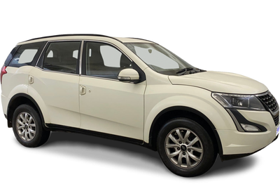 Mahindra XUV500-img