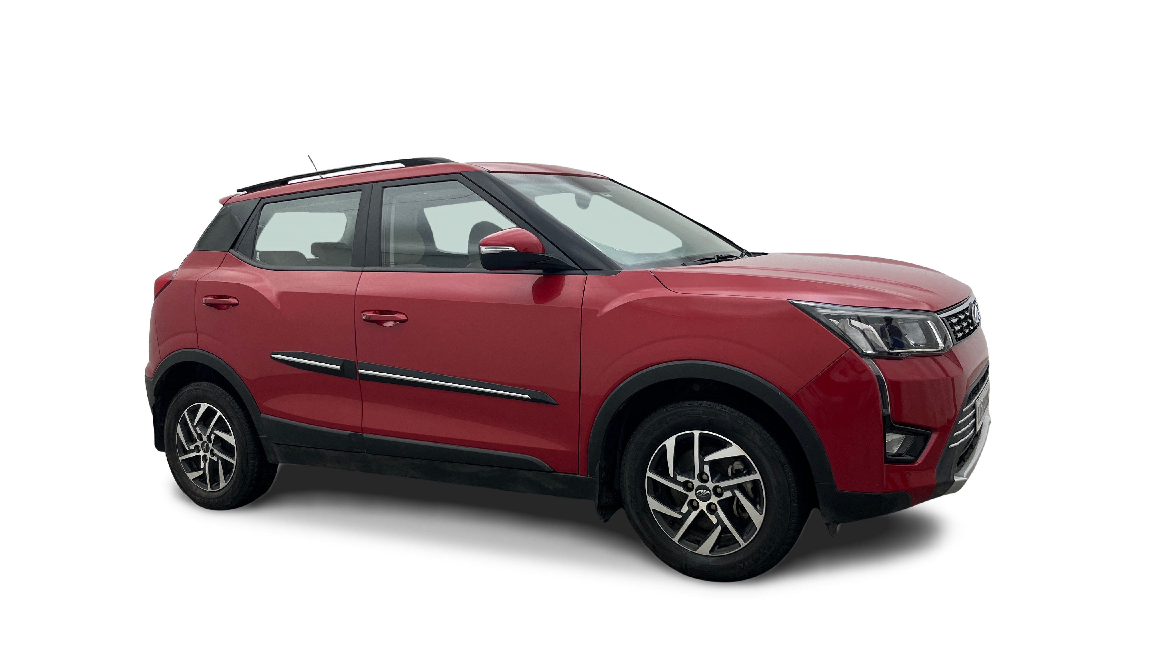 2022 Mahindra XUV300 - SUV - Petrol - Manual - ₹9.36 lakh