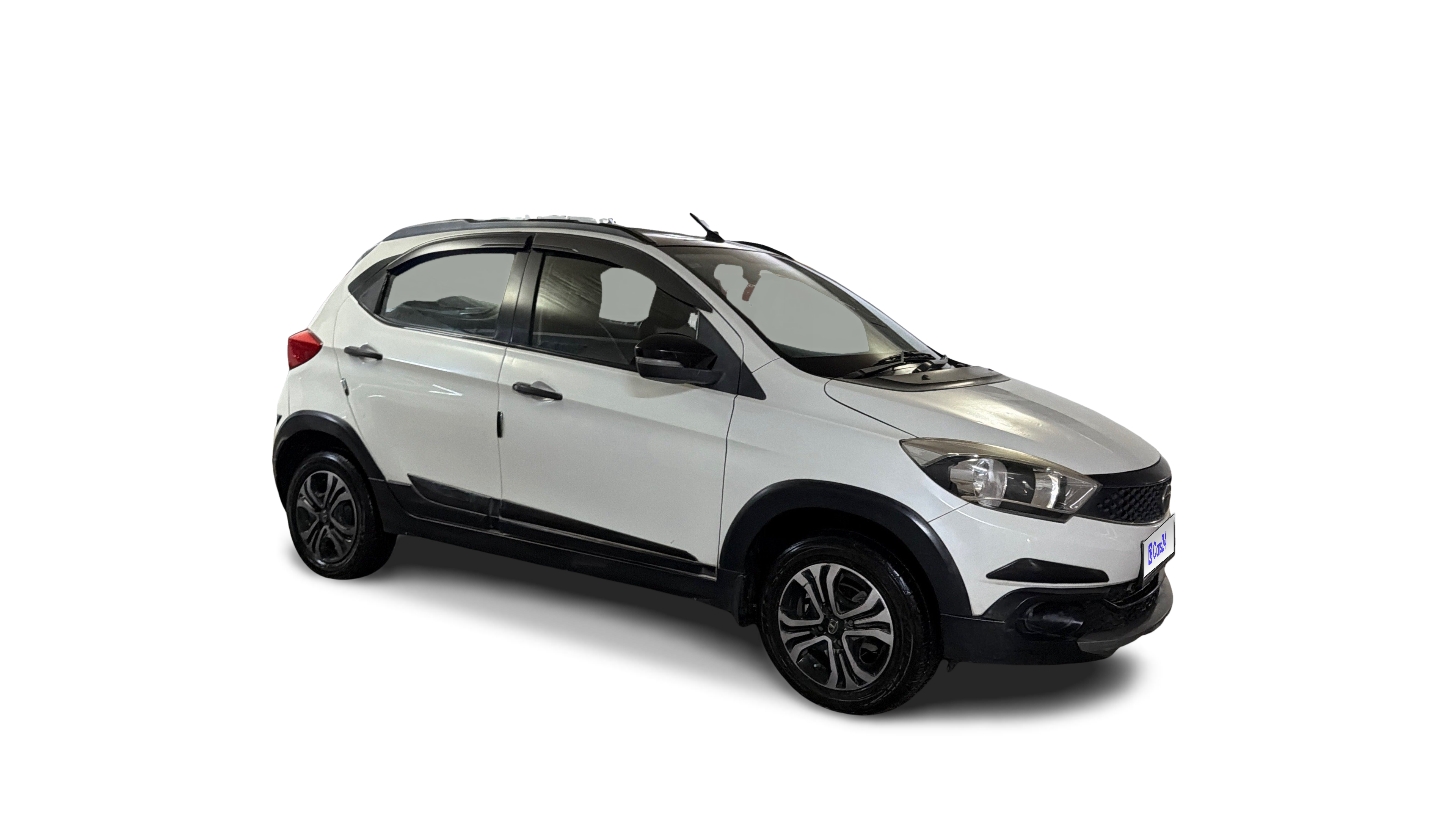 2019 Tata TIAGO NRG - Hatchback - Petrol - Manual - ₹3.76 lakh