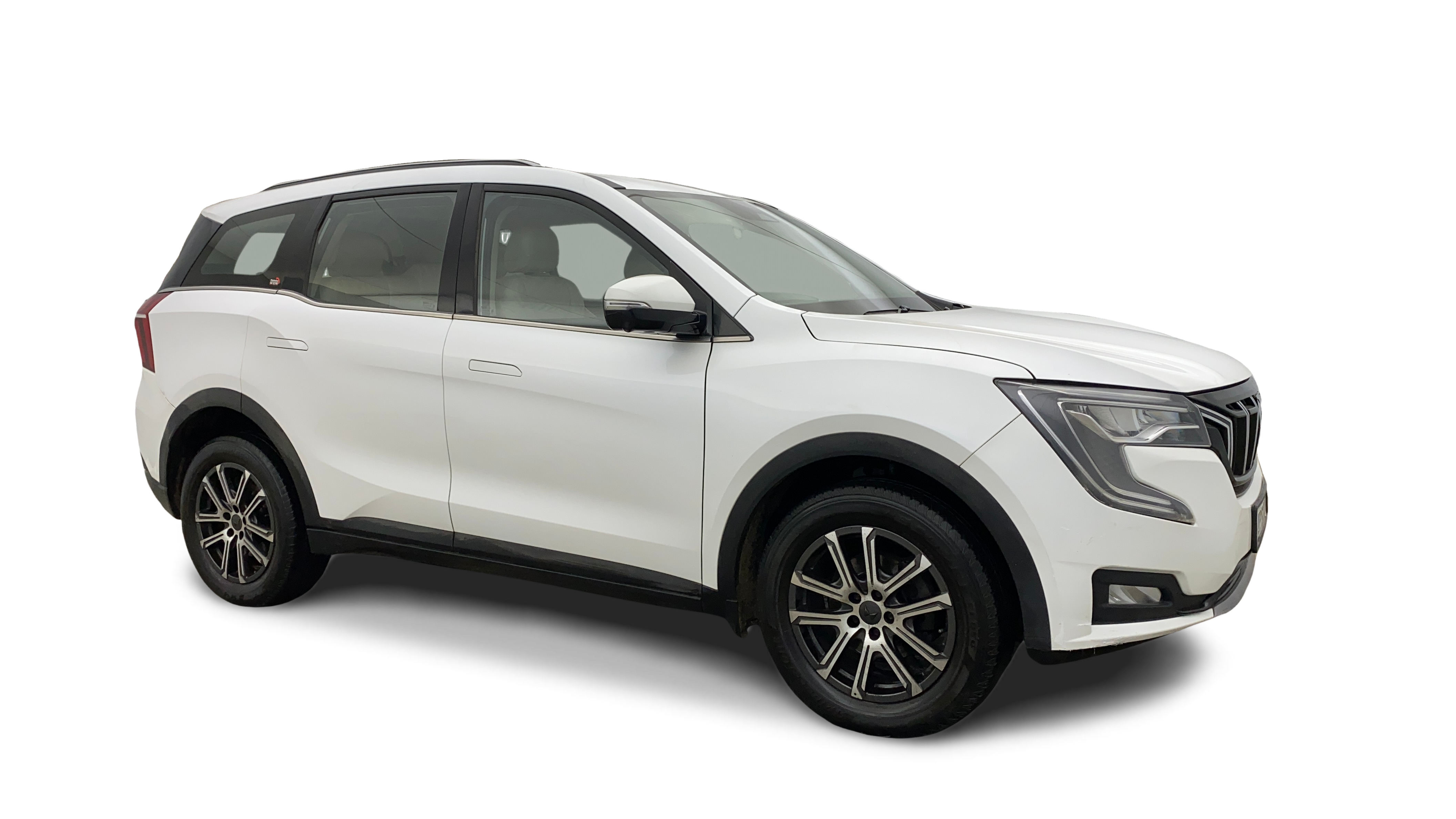 2022 Mahindra XUV700 - SUV - Diesel - Automatic - ₹16.74 lakh