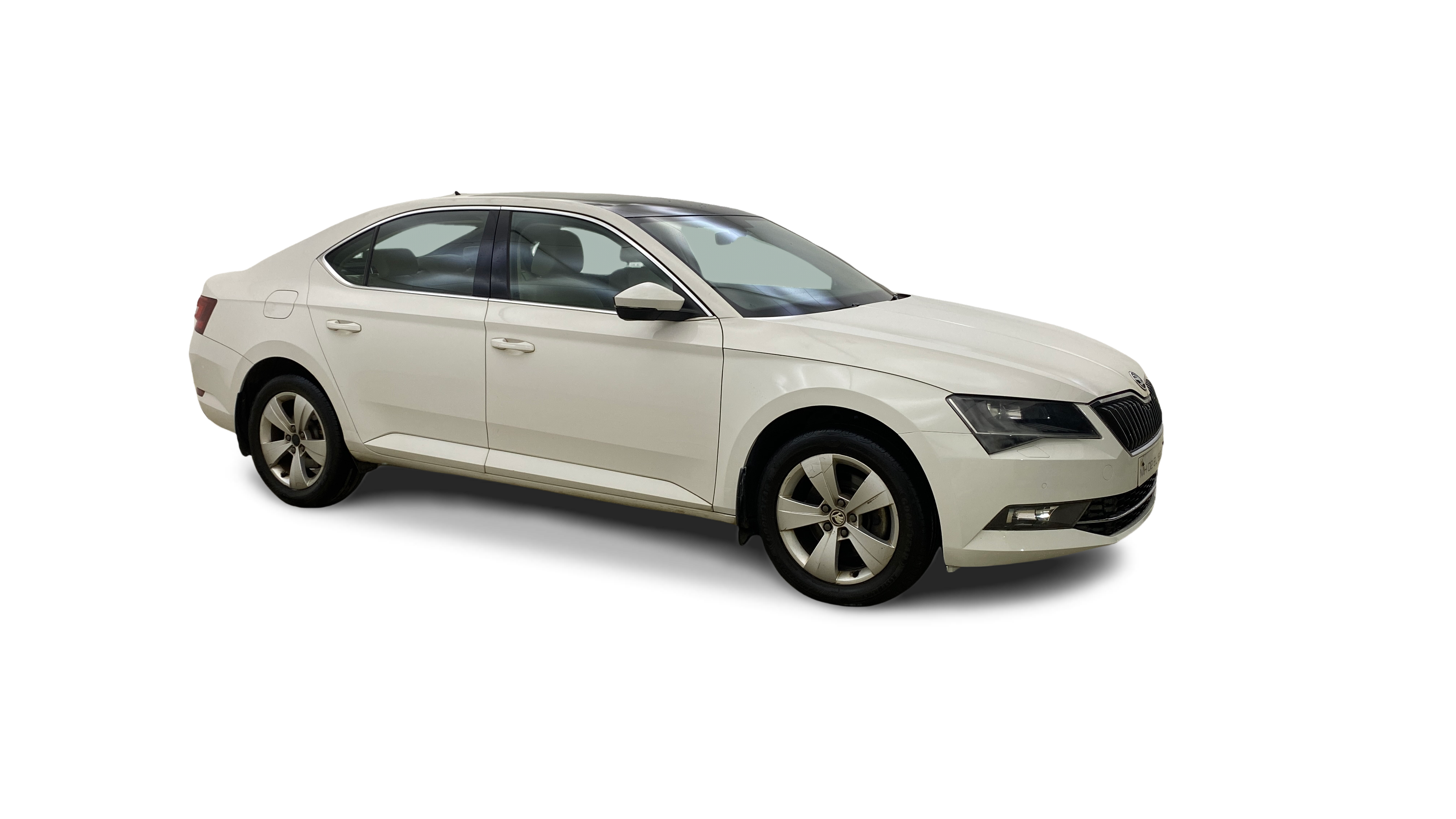 2017 Skoda Superb - Sedan - Petrol - Automatic - ₹9.92 lakh