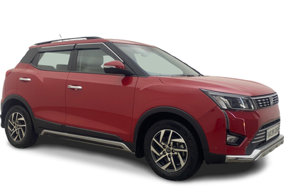 Mahindra XUV300-img