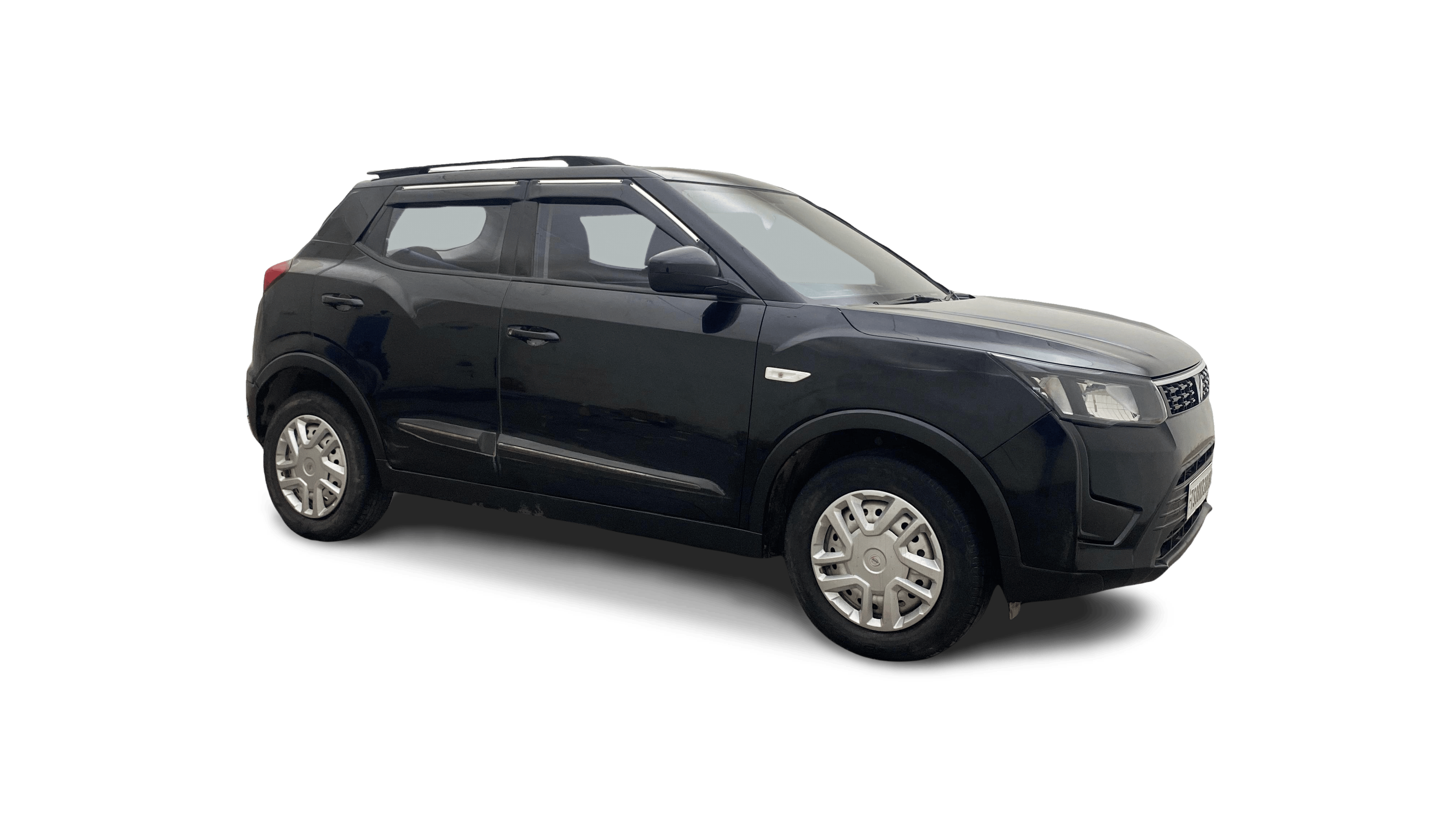 2023 Mahindra XUV300 - SUV - Petrol - Manual - ₹9.24 lakh