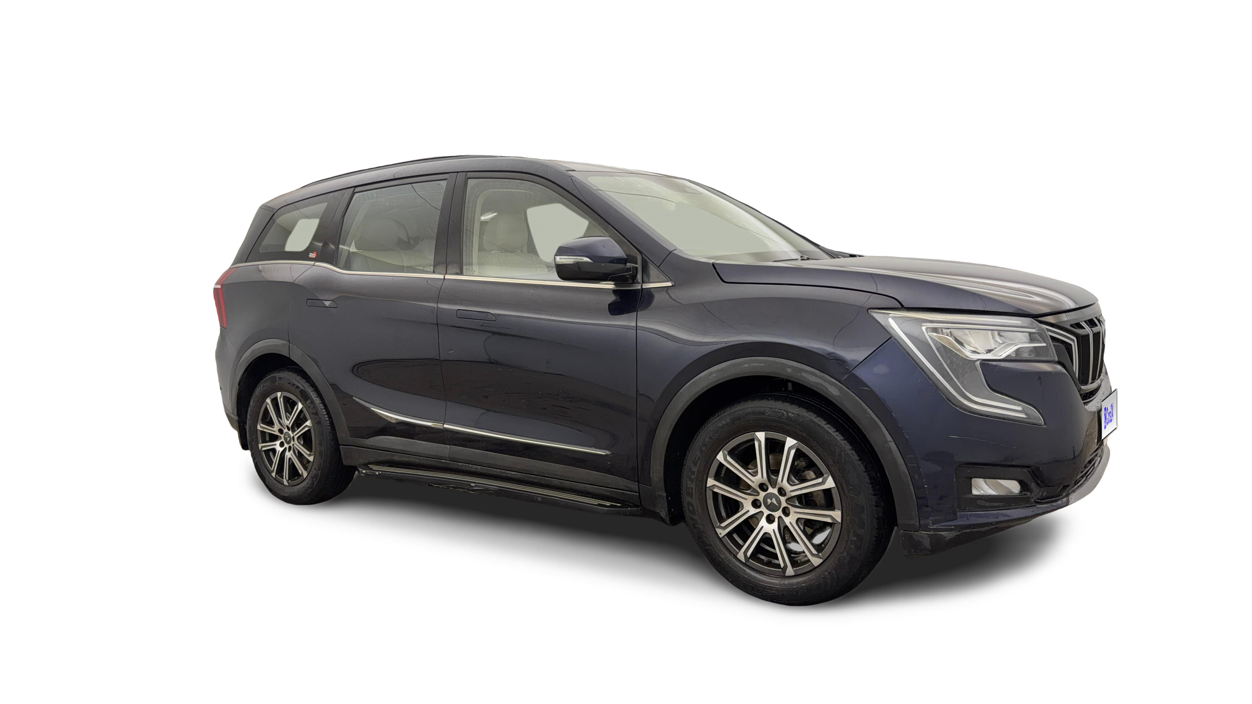 2022 Mahindra XUV700 - SUV - Diesel - Manual - ₹14.27 lakh