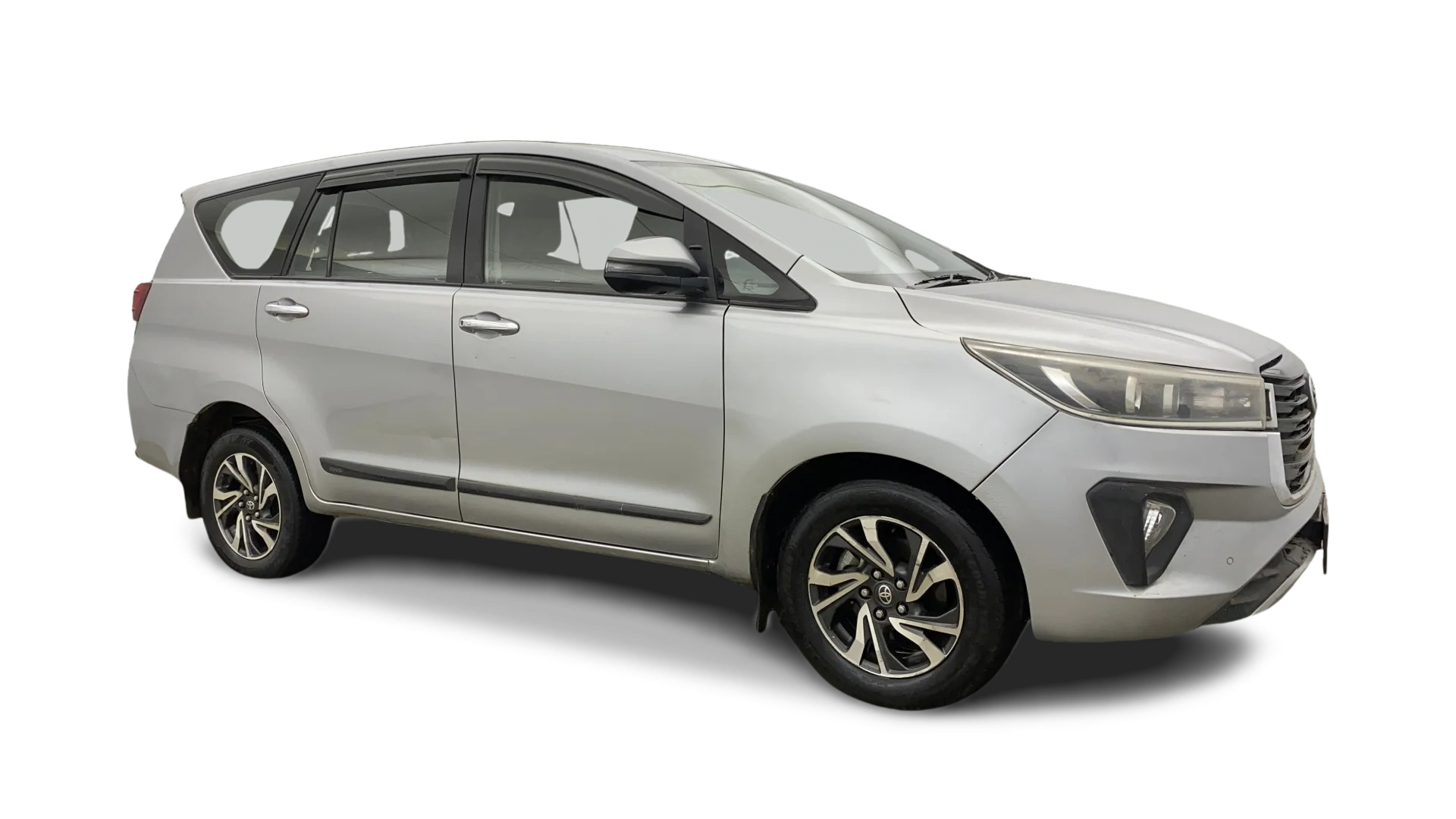 2022 Toyota Innova Crysta - SUV - Petrol - Manual - ₹14.75 lakh