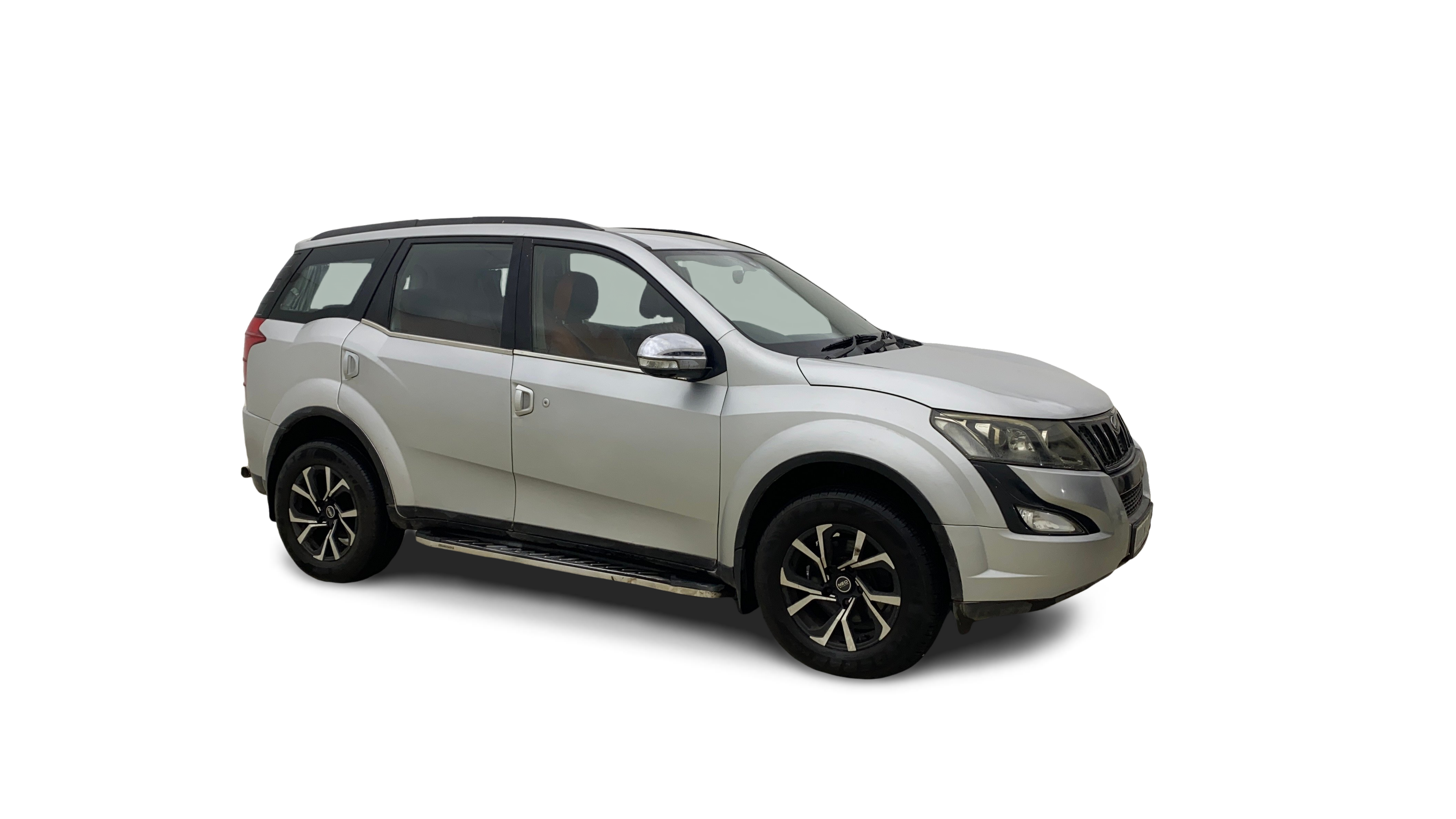 2015 Mahindra XUV500 - SUV - Diesel - Manual - ₹4.98 lakh