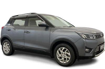 Mahindra XUV300-img