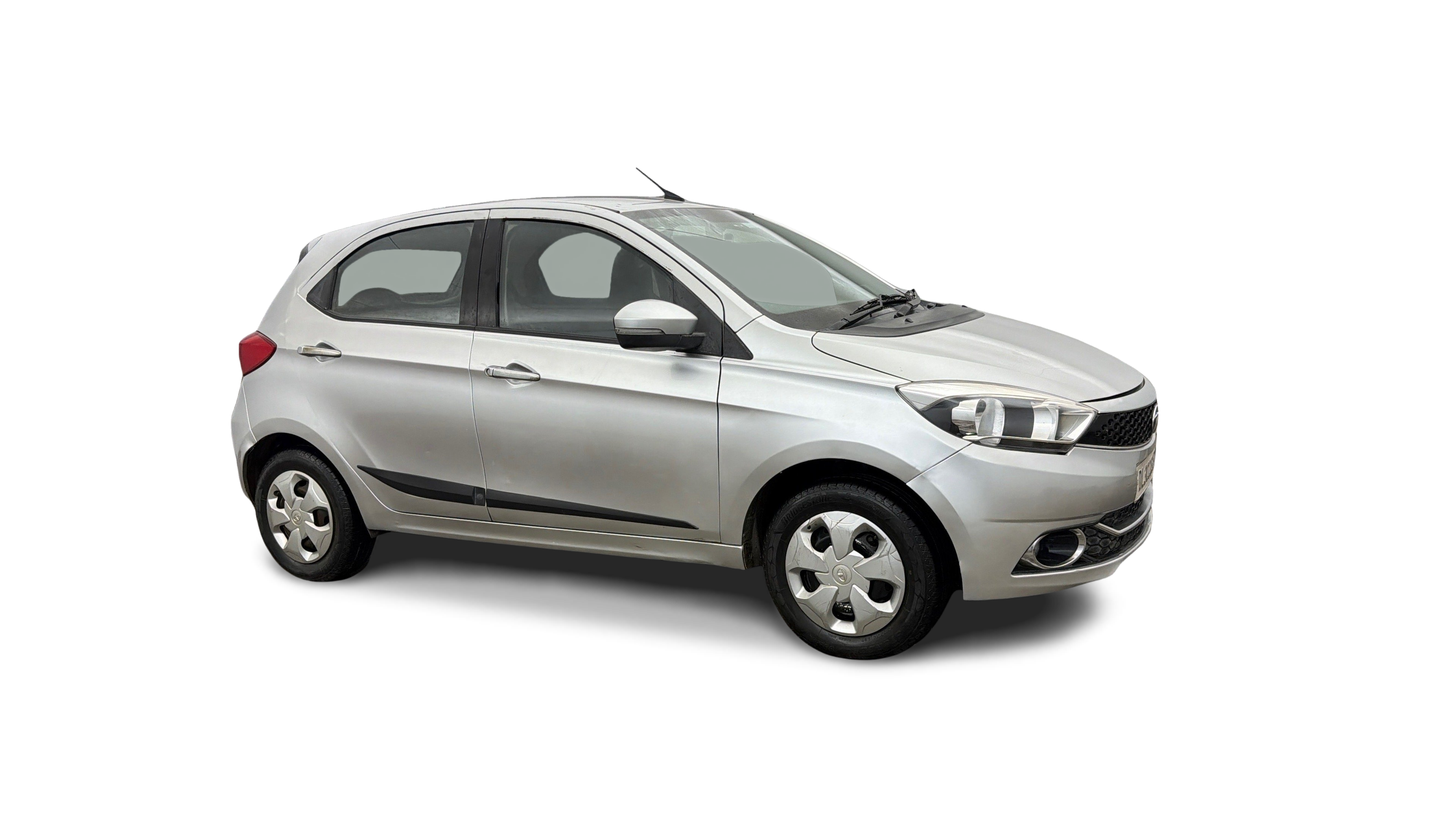 2018 Tata Tiago - Hatchback - Petrol - Manual - ₹3.06 lakh