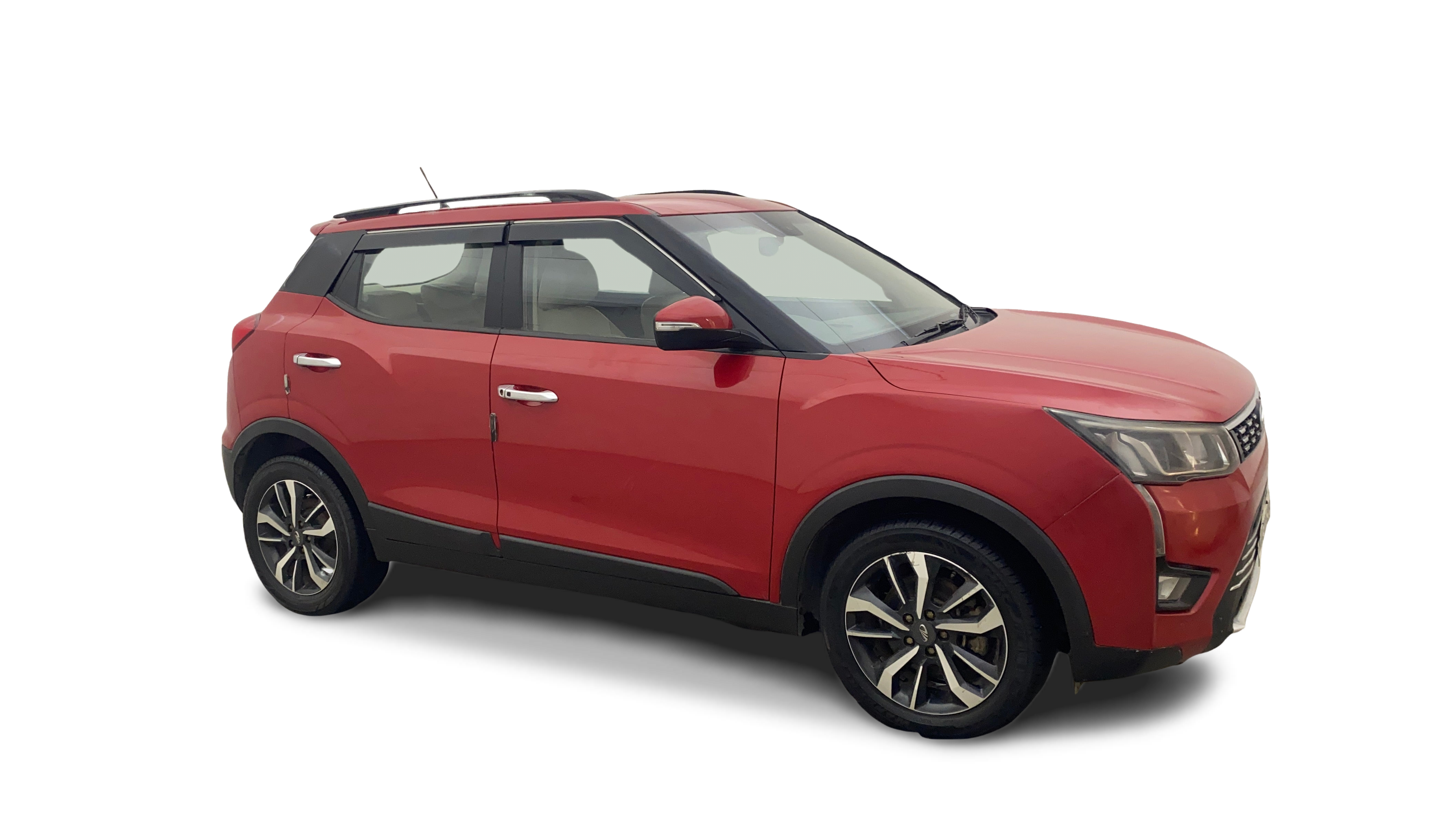 2020 Mahindra XUV300 - SUV - Diesel - Manual - ₹6.80 lakh