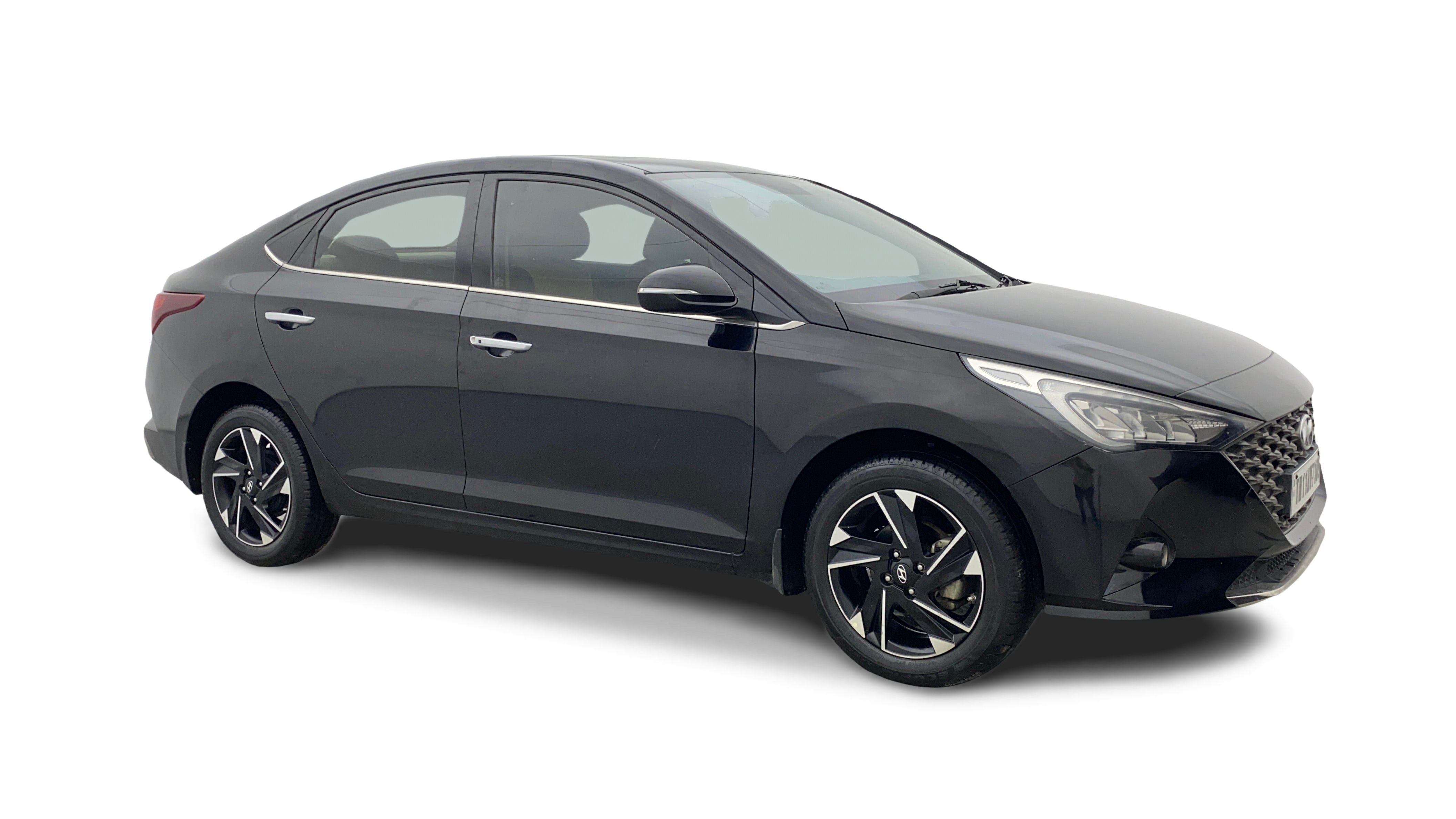 Hyundai Verna-img