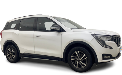 Mahindra XUV700-img