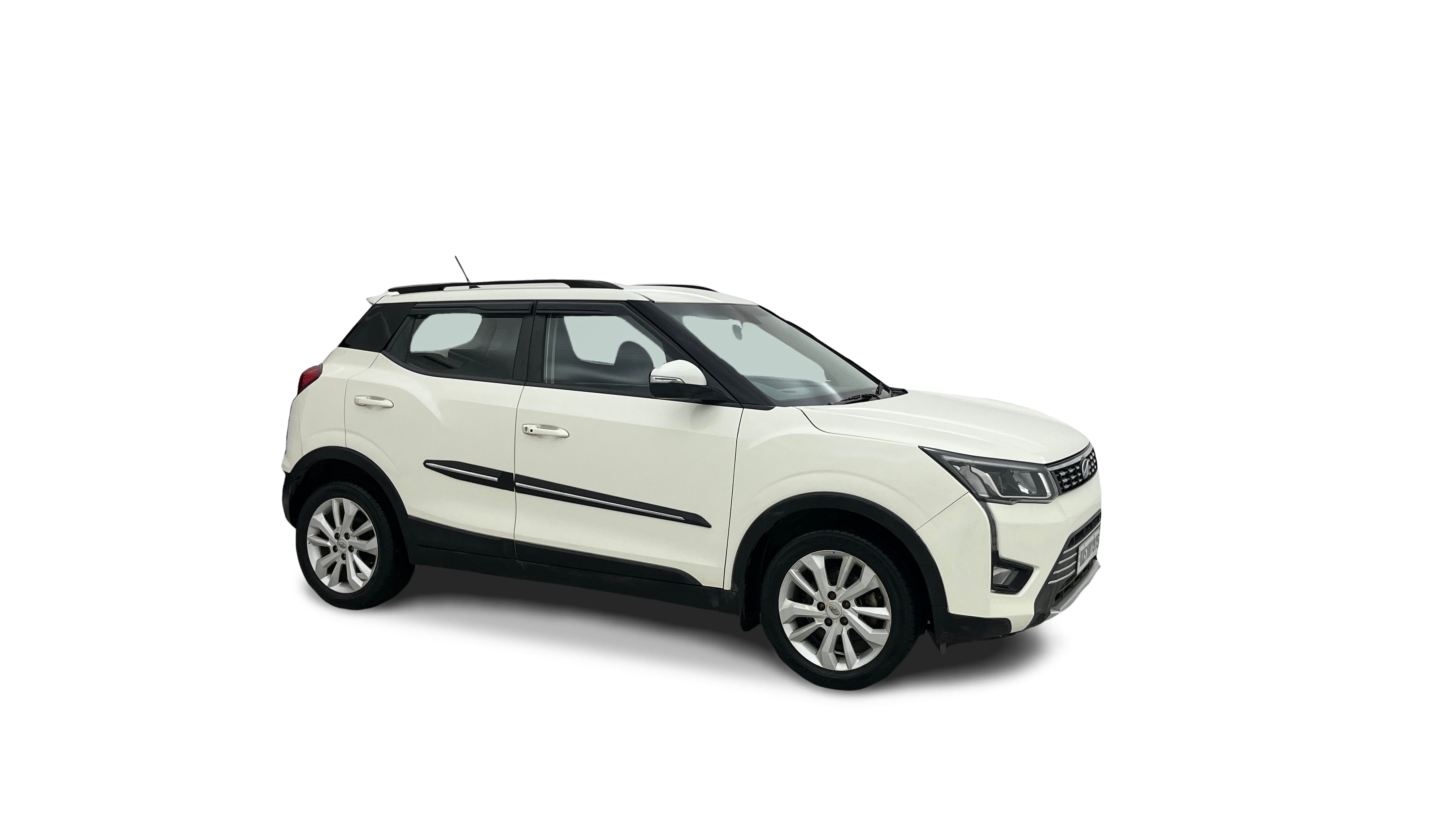 2021 Mahindra XUV300 - SUV - Petrol - Manual - ₹6.95 lakh