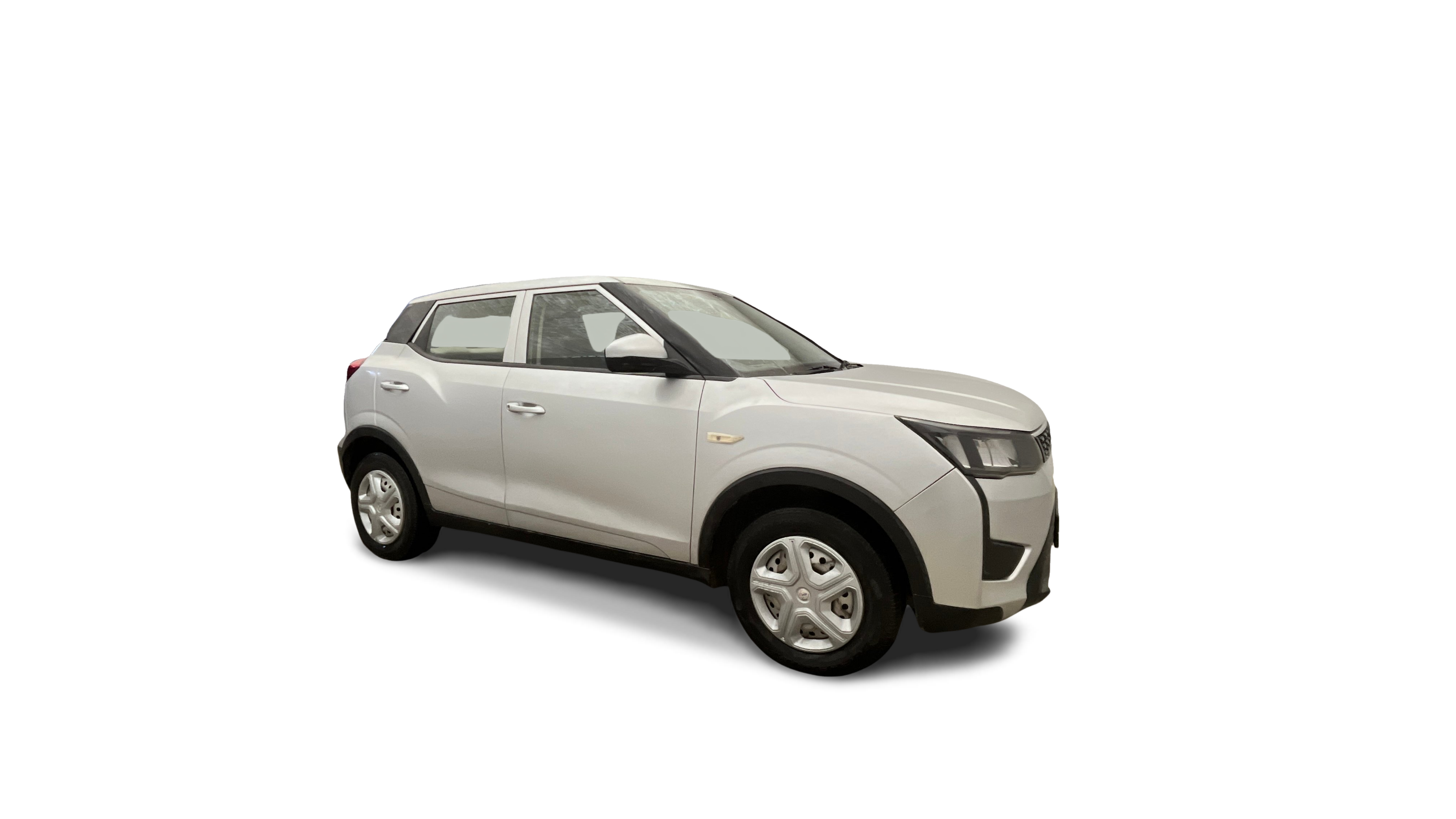 2021 Mahindra XUV300 - SUV - Petrol - Manual - ₹4.70 lakh