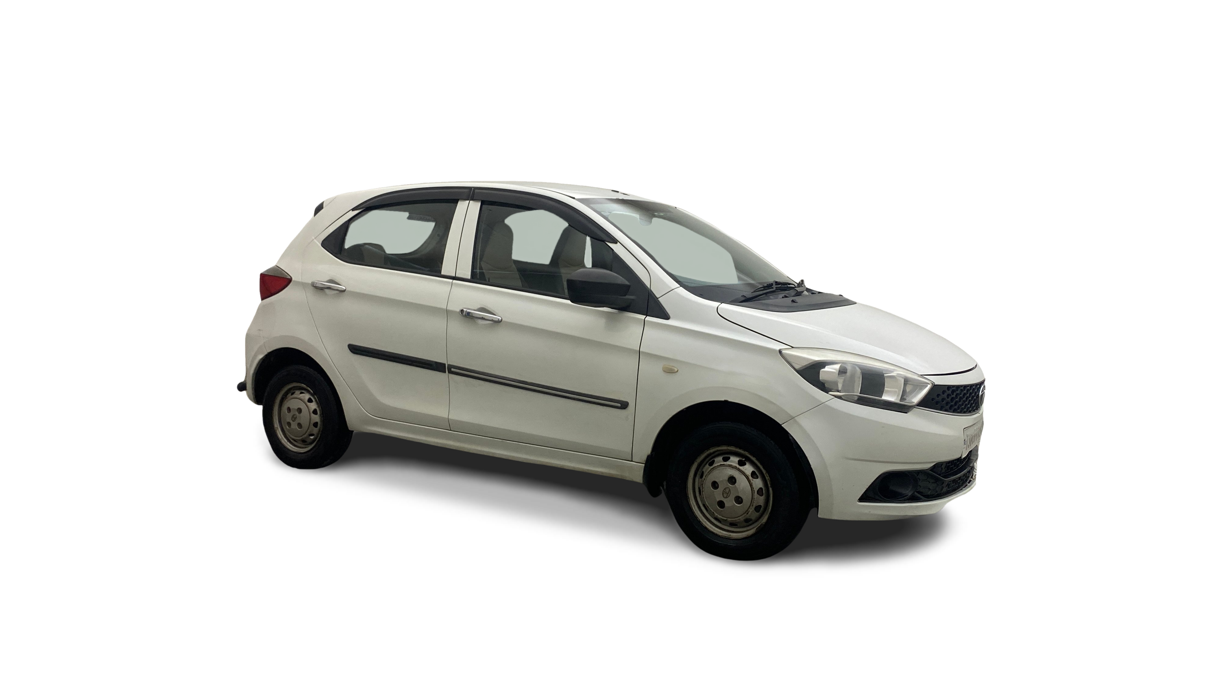 2018 Tata Tiago - Hatchback - Petrol - Manual - ₹3.00 lakh