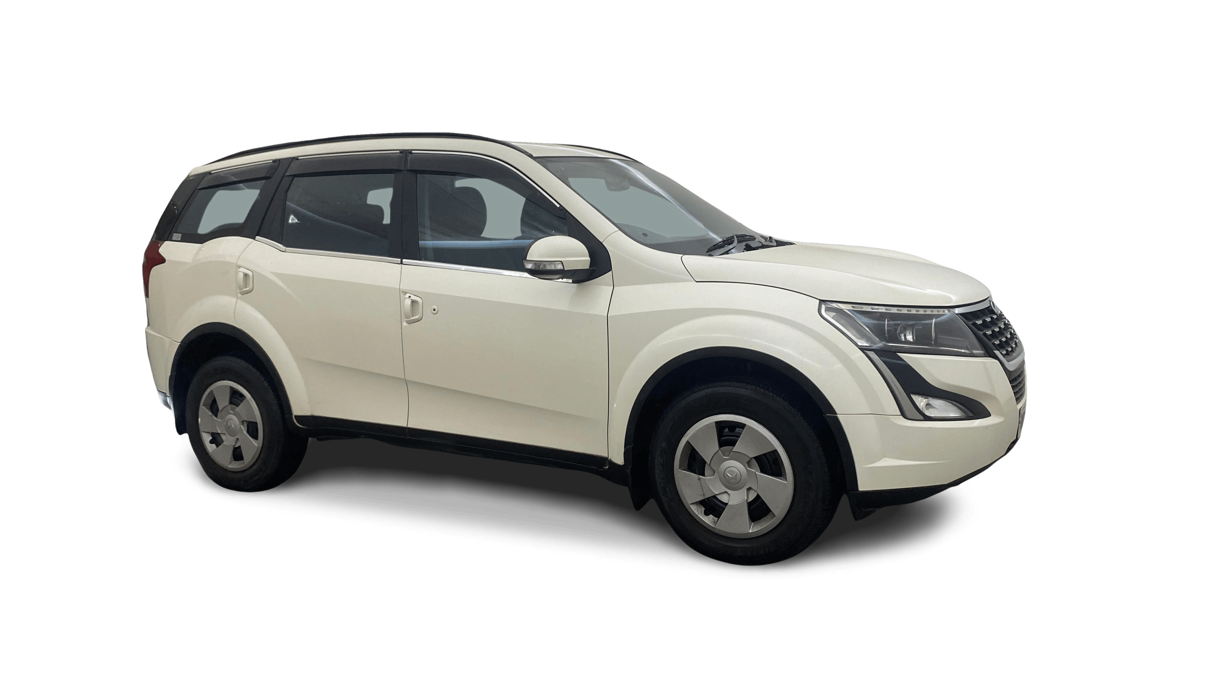2020 Mahindra XUV500 - SUV - Diesel - Manual - ₹8.80 lakh