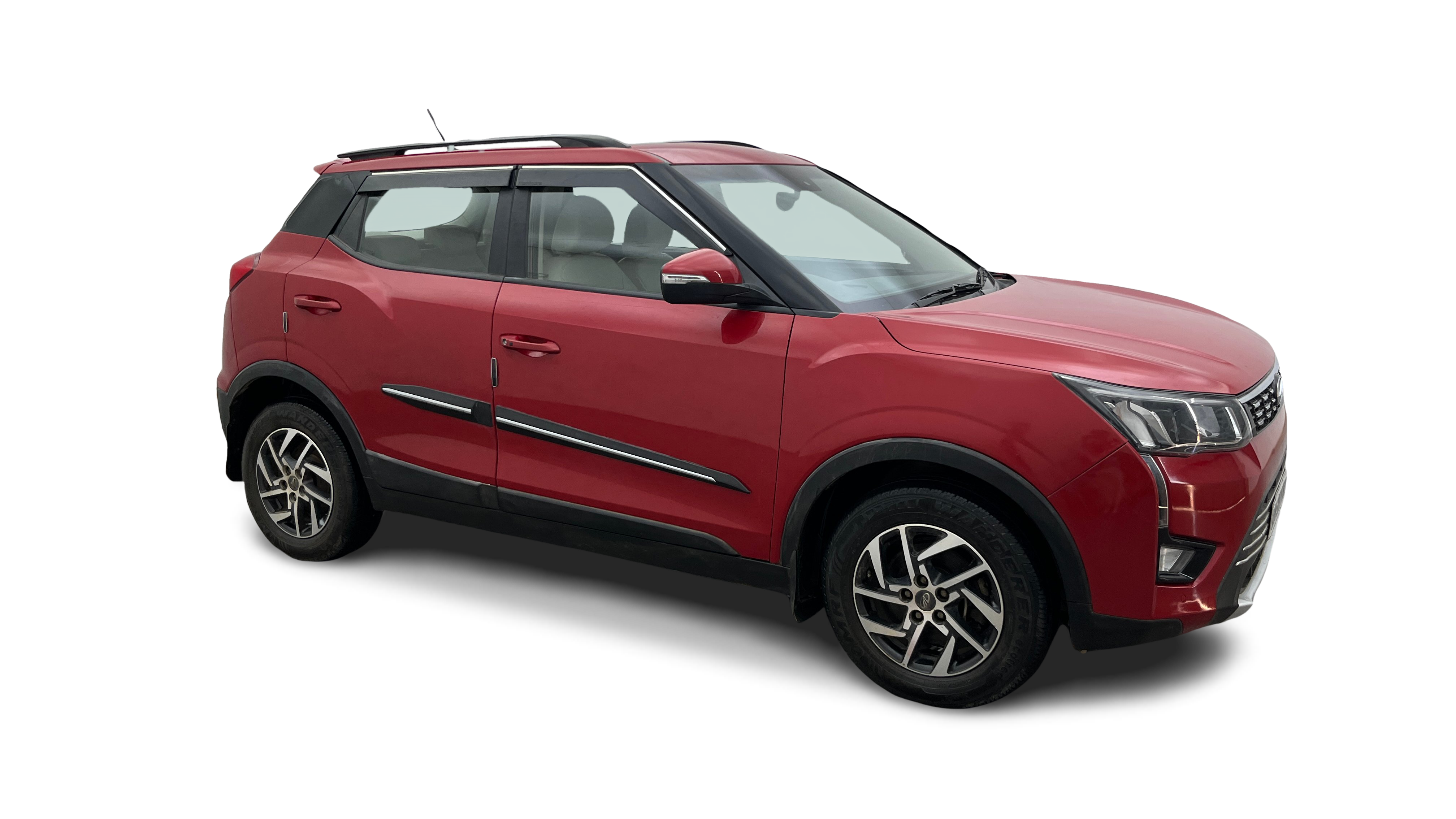 2022 Mahindra XUV300 - SUV - Petrol - Manual - ₹10.01 lakh
