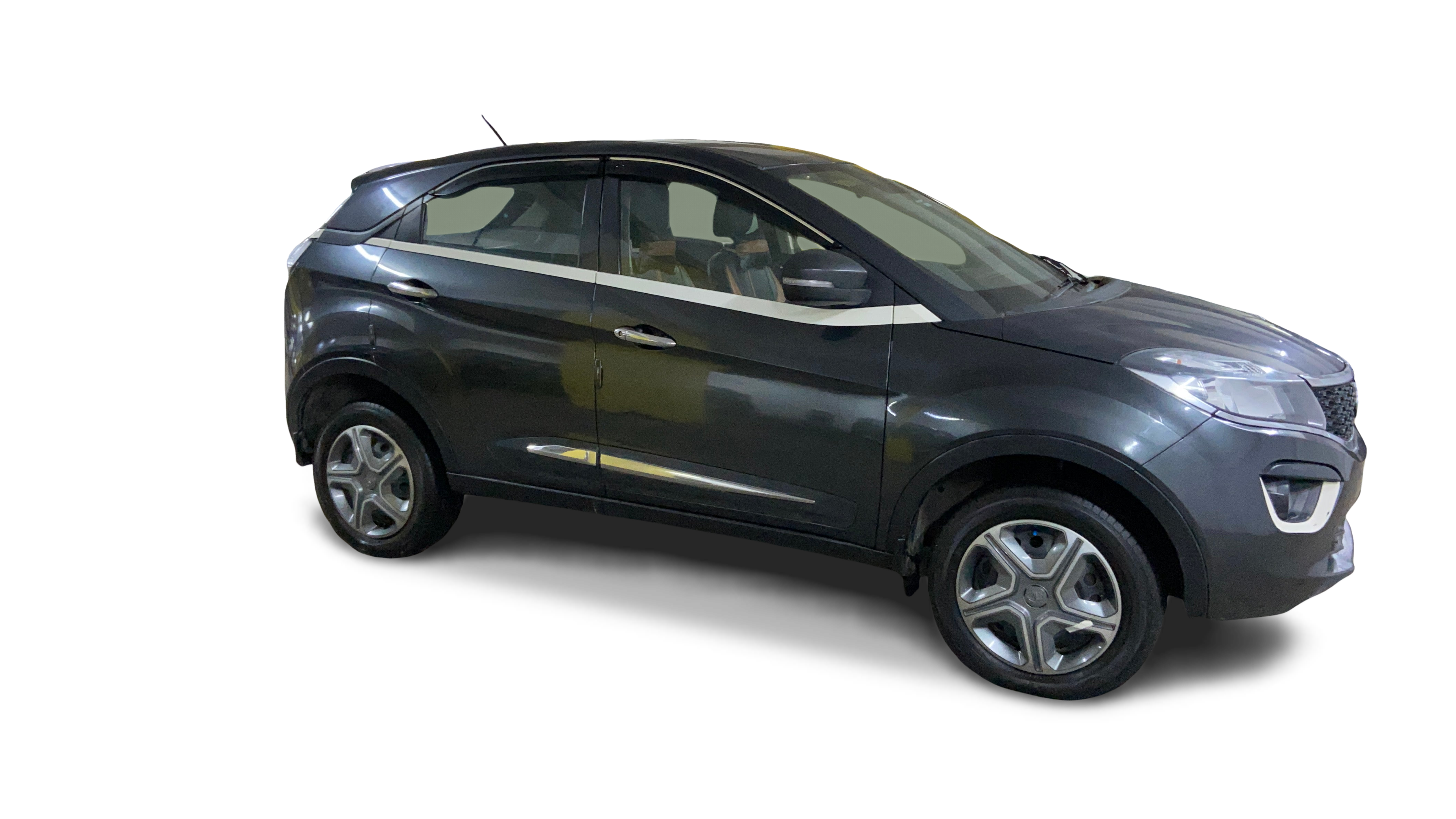 Tata NEXON-img