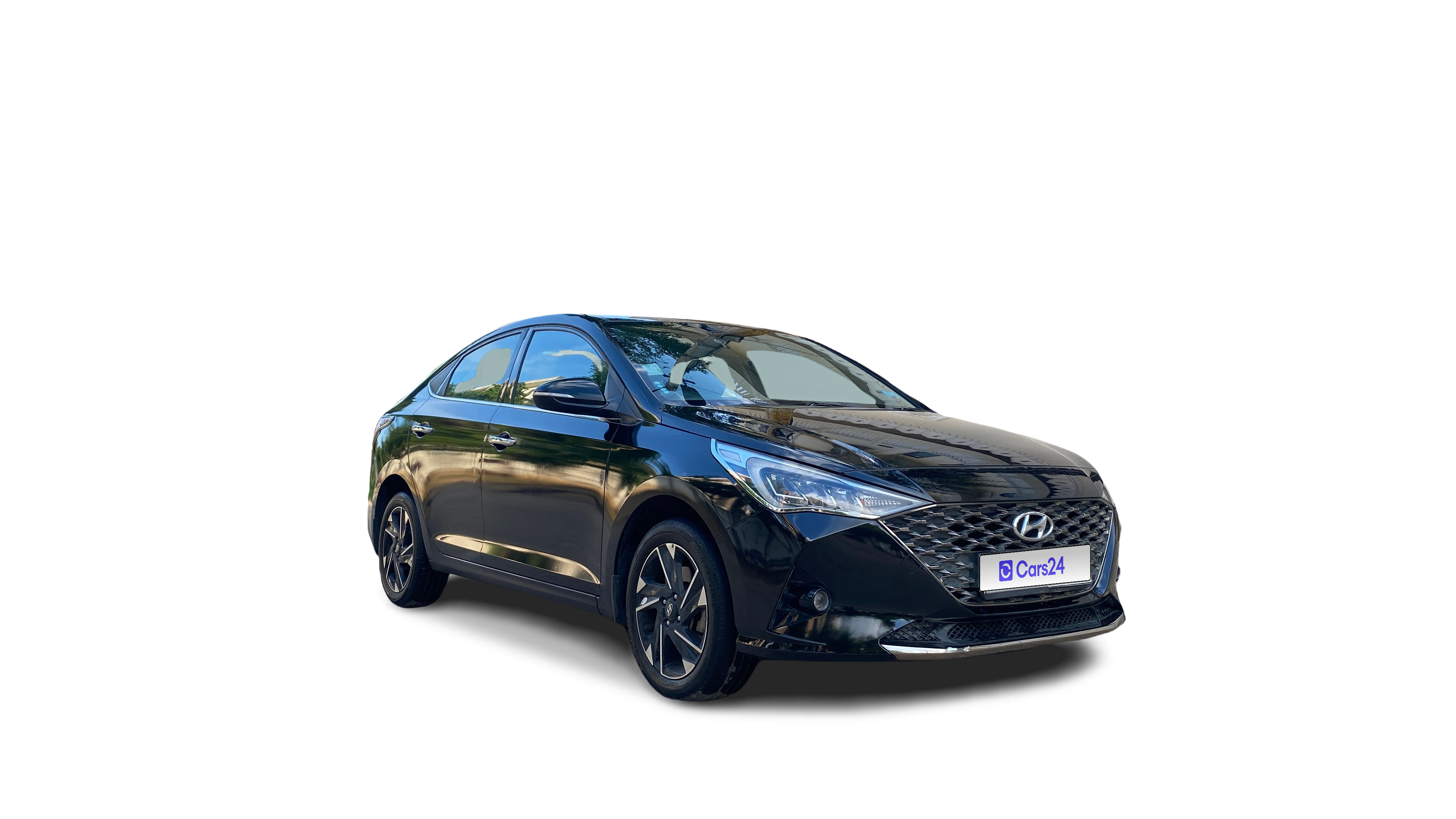 2022 Hyundai Verna - Sedan - Diesel - Automatic - ₹10.75 lakh