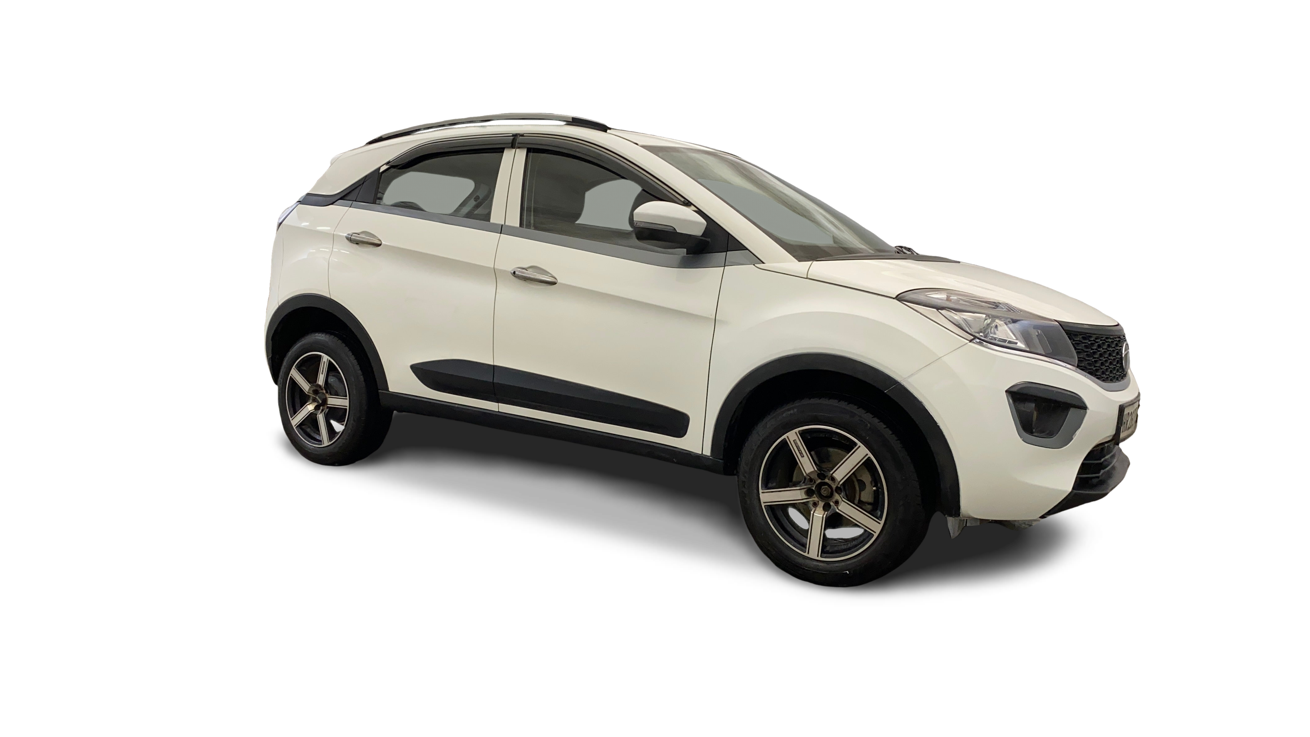 Tata NEXON-img