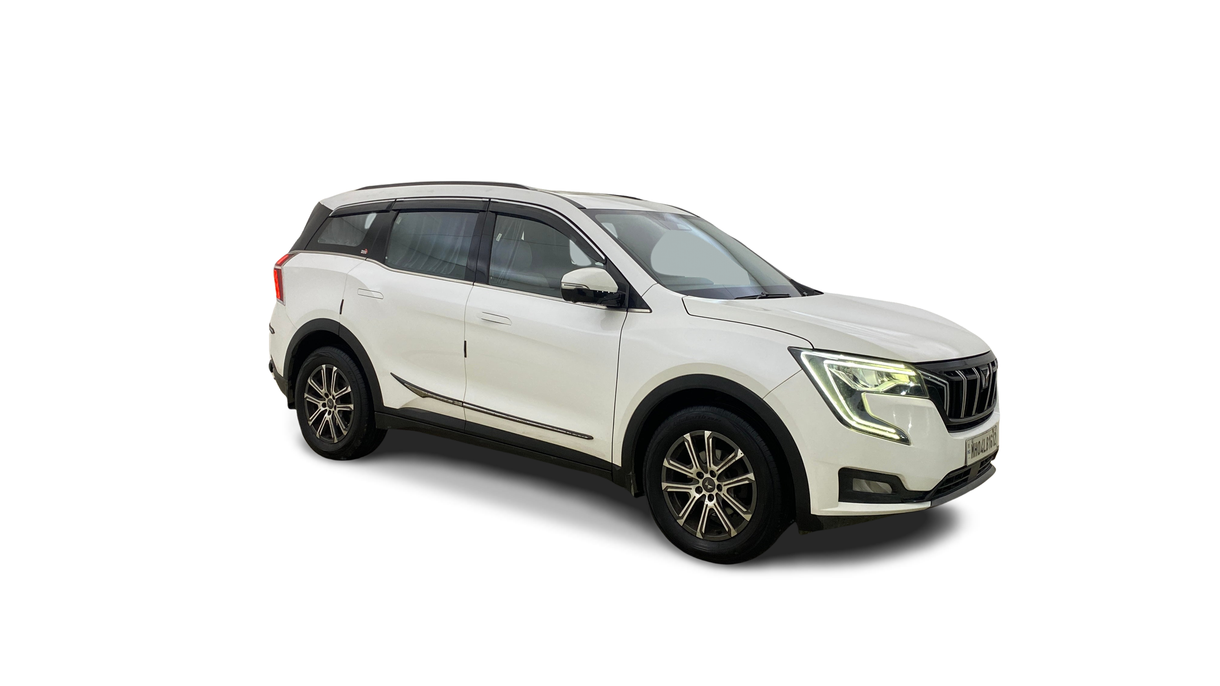 2022 Mahindra XUV700 - SUV - Diesel - Automatic - ₹17.44 lakh