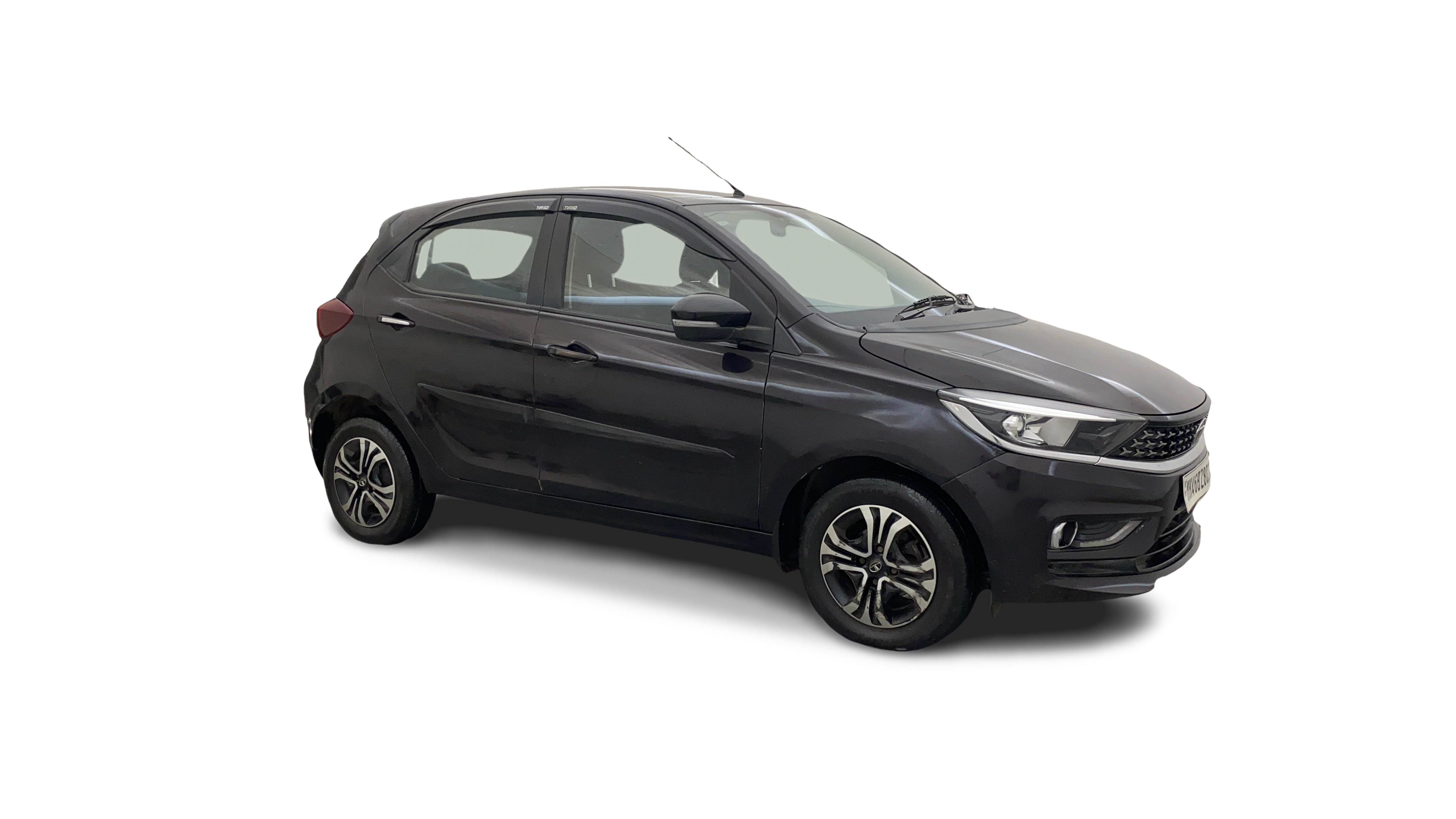 Tata Tiago-img