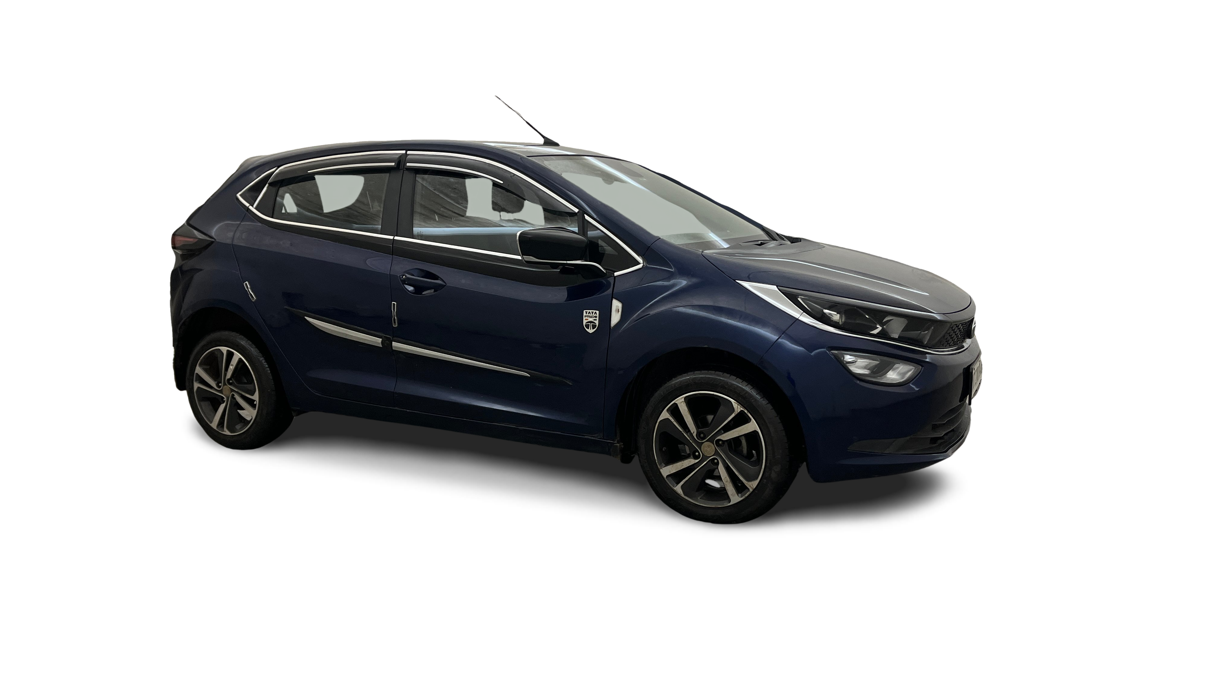 2023 Tata ALTROZ - Hatchback - Petrol - Manual - ₹6.59 lakh