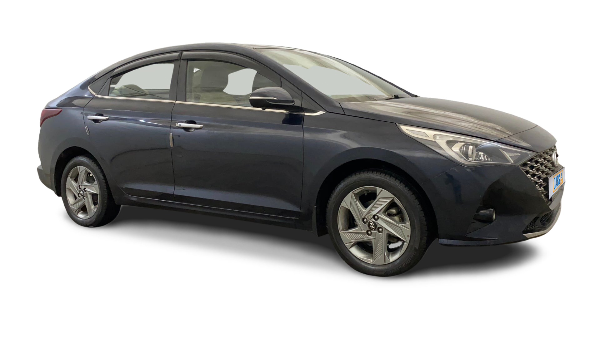 Hyundai Verna-img