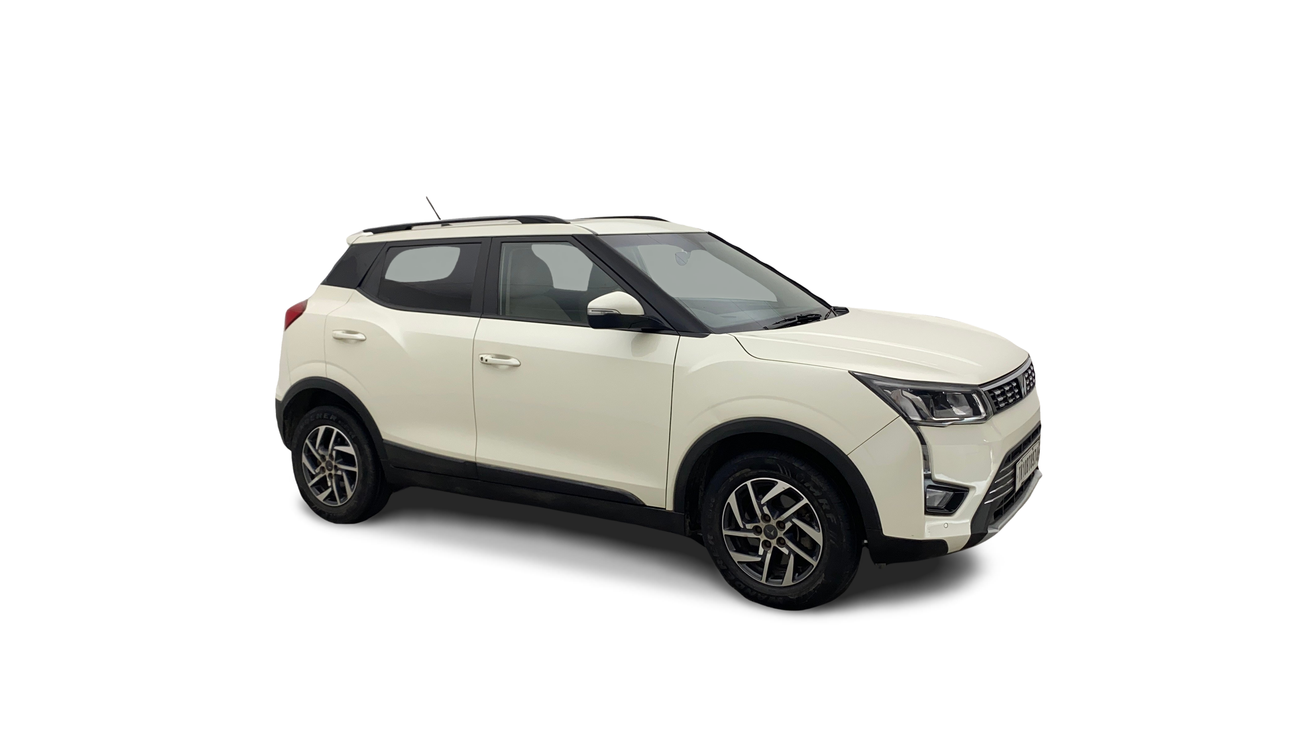 2023 Mahindra XUV300 - SUV - Diesel - Automatic - ₹11.15 lakh