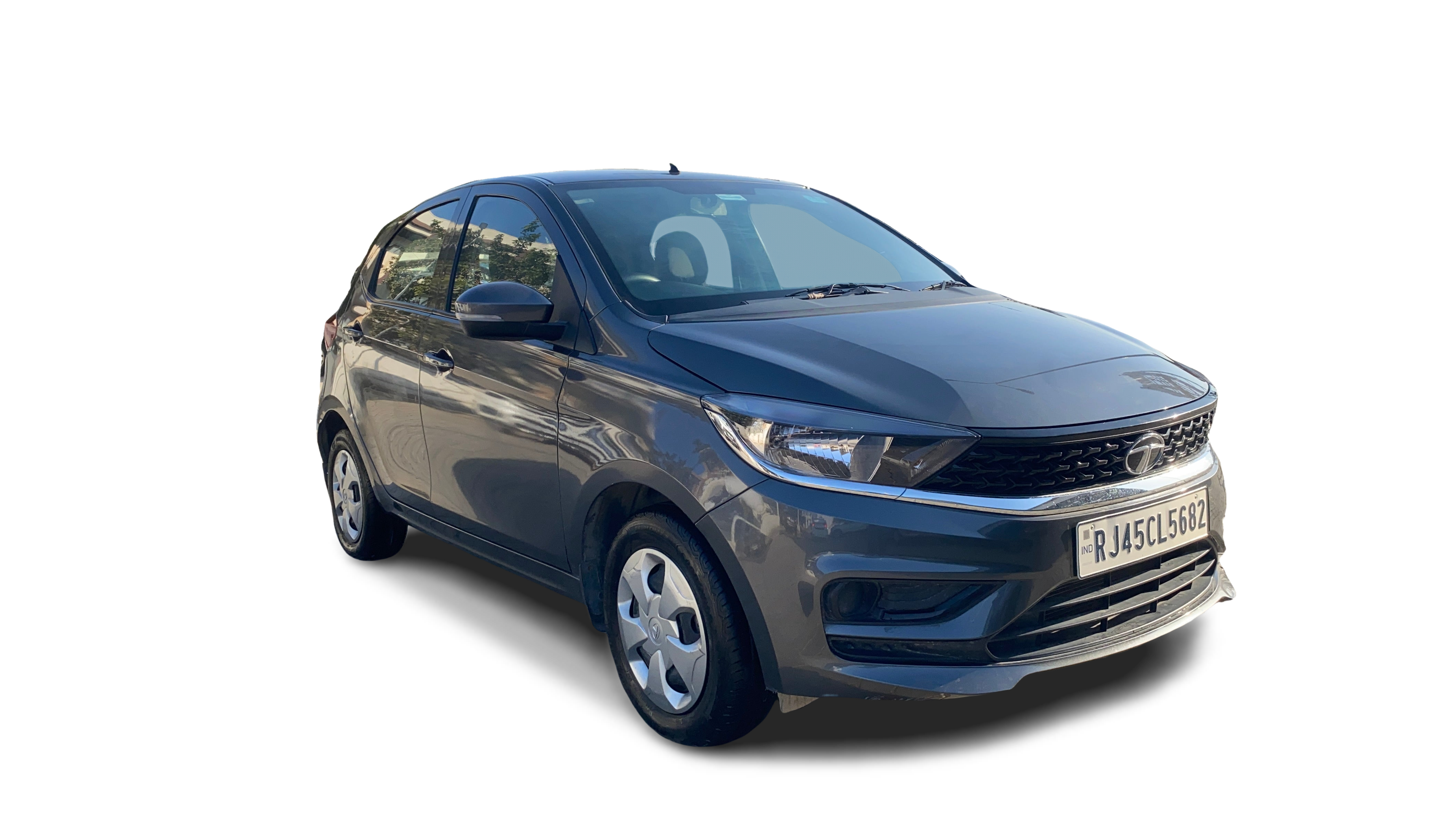 Tata Tiago-img