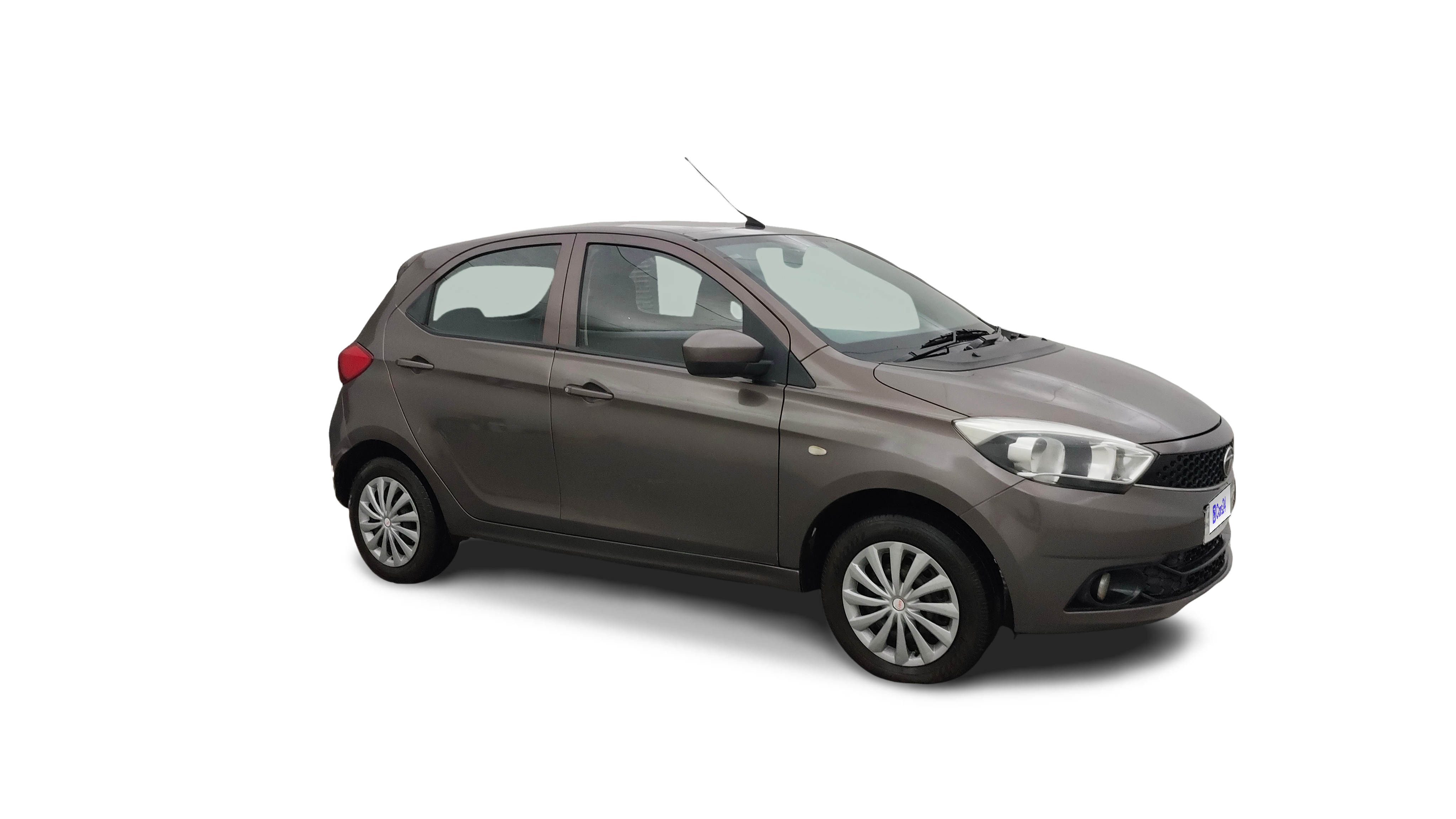 2016 Tata Tiago - Hatchback - Petrol - Manual - ₹2.82 lakh