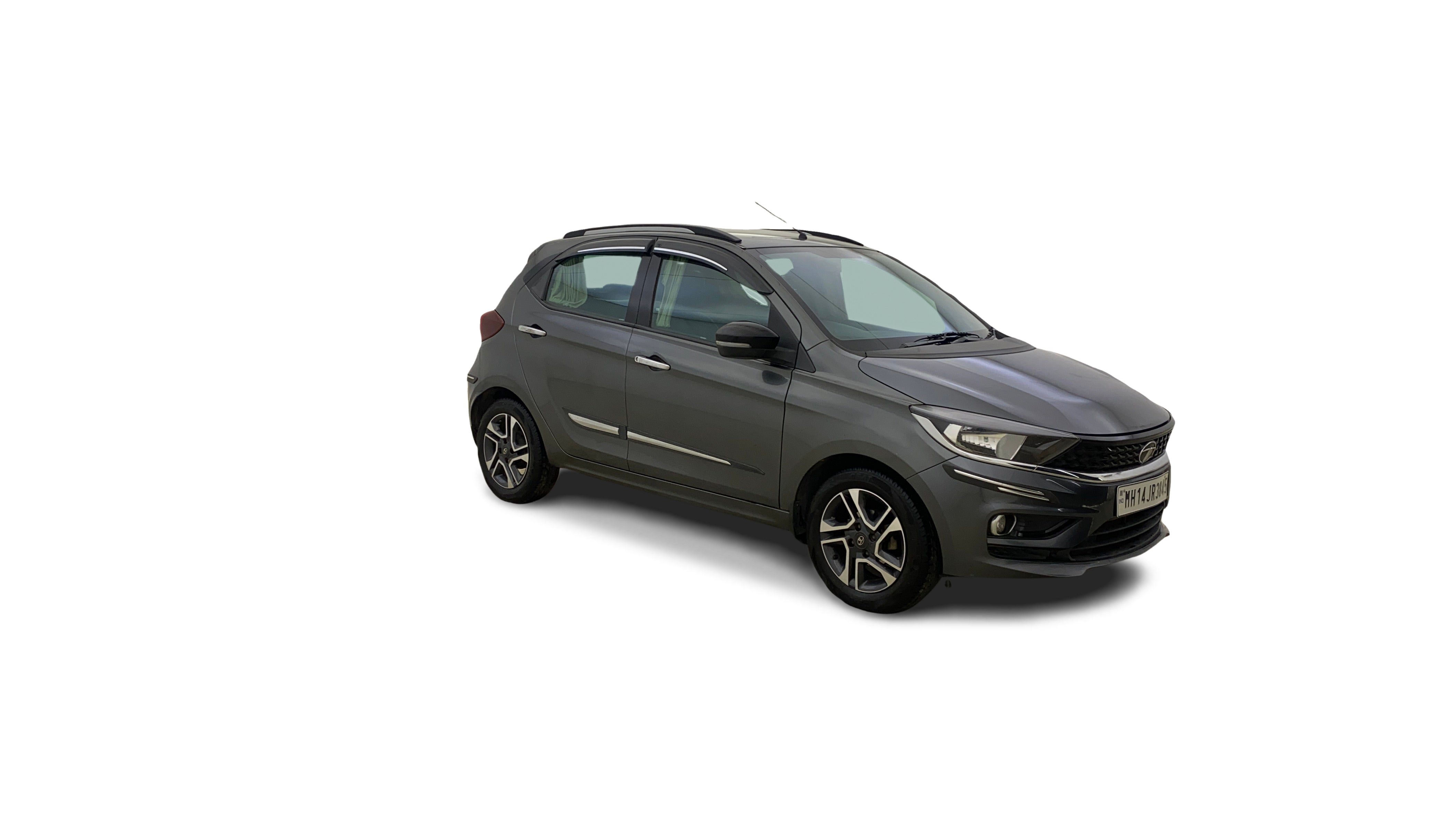 Tata Tiago-img