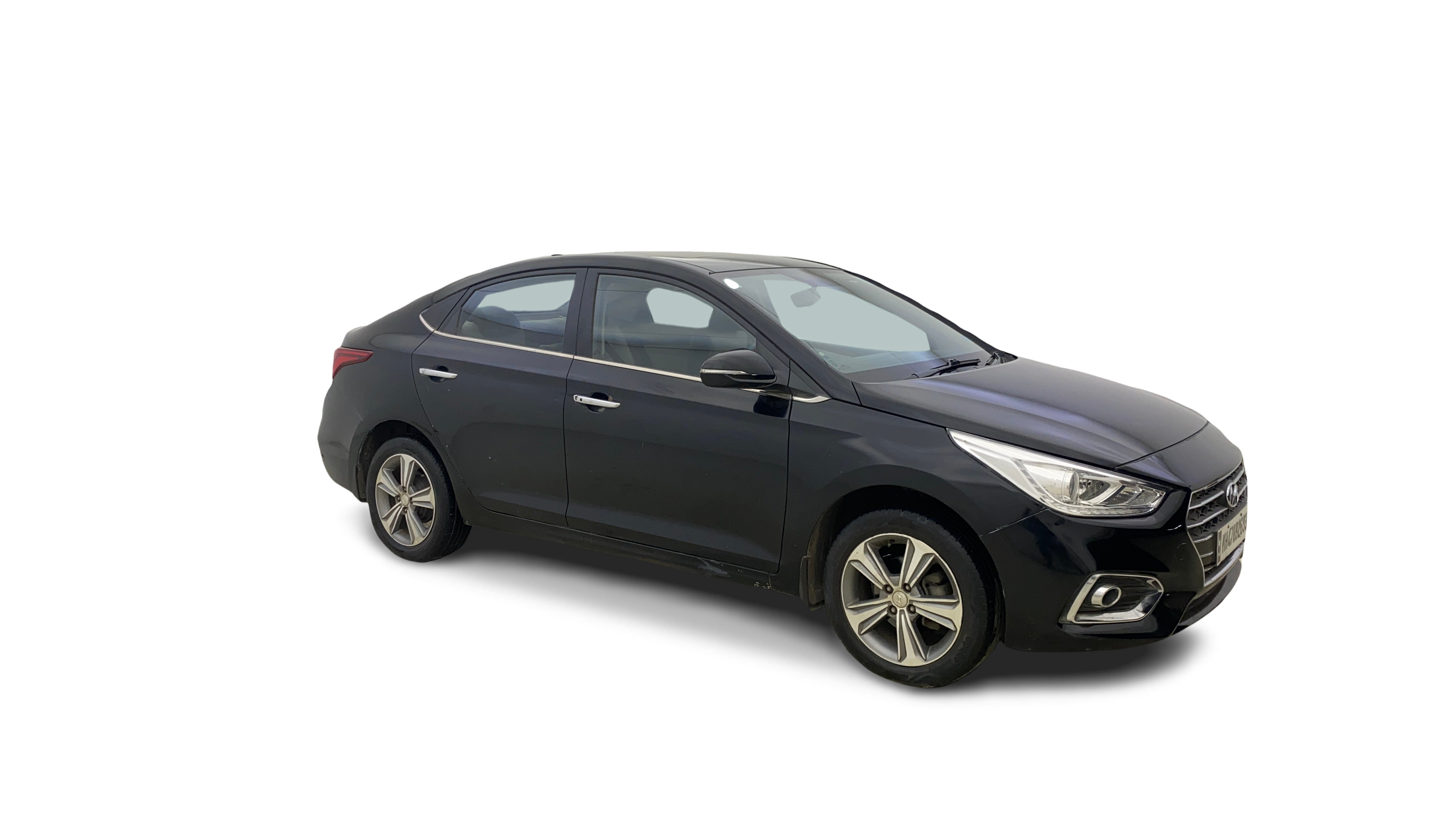 Hyundai Verna-img