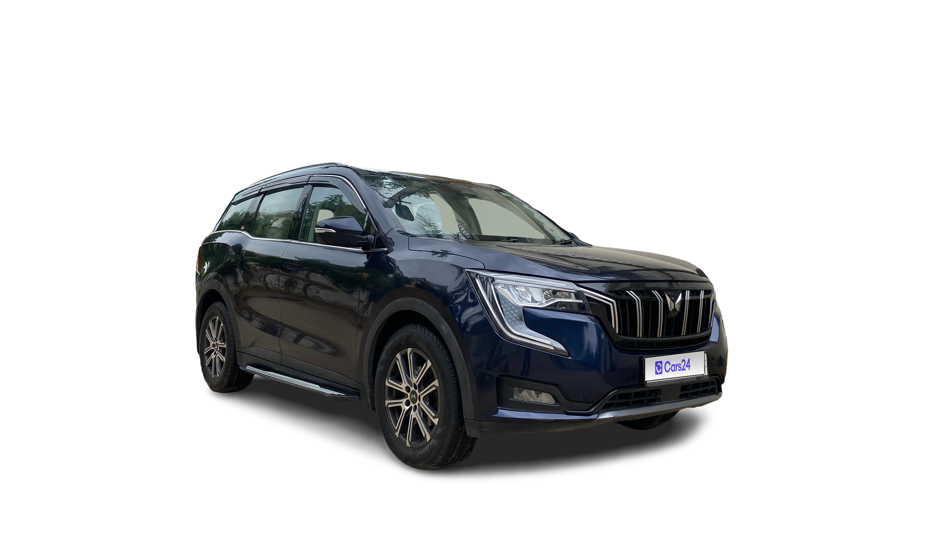 2021 Mahindra XUV700 - SUV - Petrol - Automatic - ₹14.50 lakh