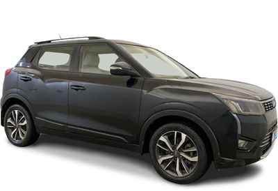 Mahindra XUV300-img