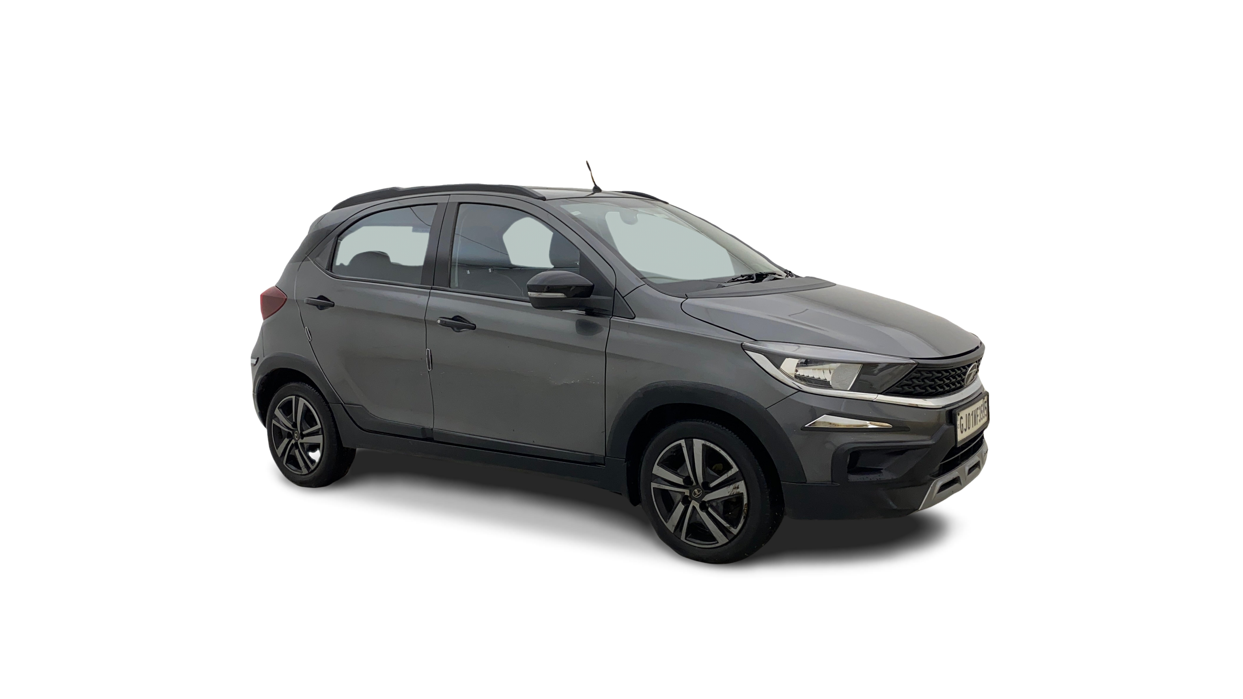 Tata TIAGO NRG-img