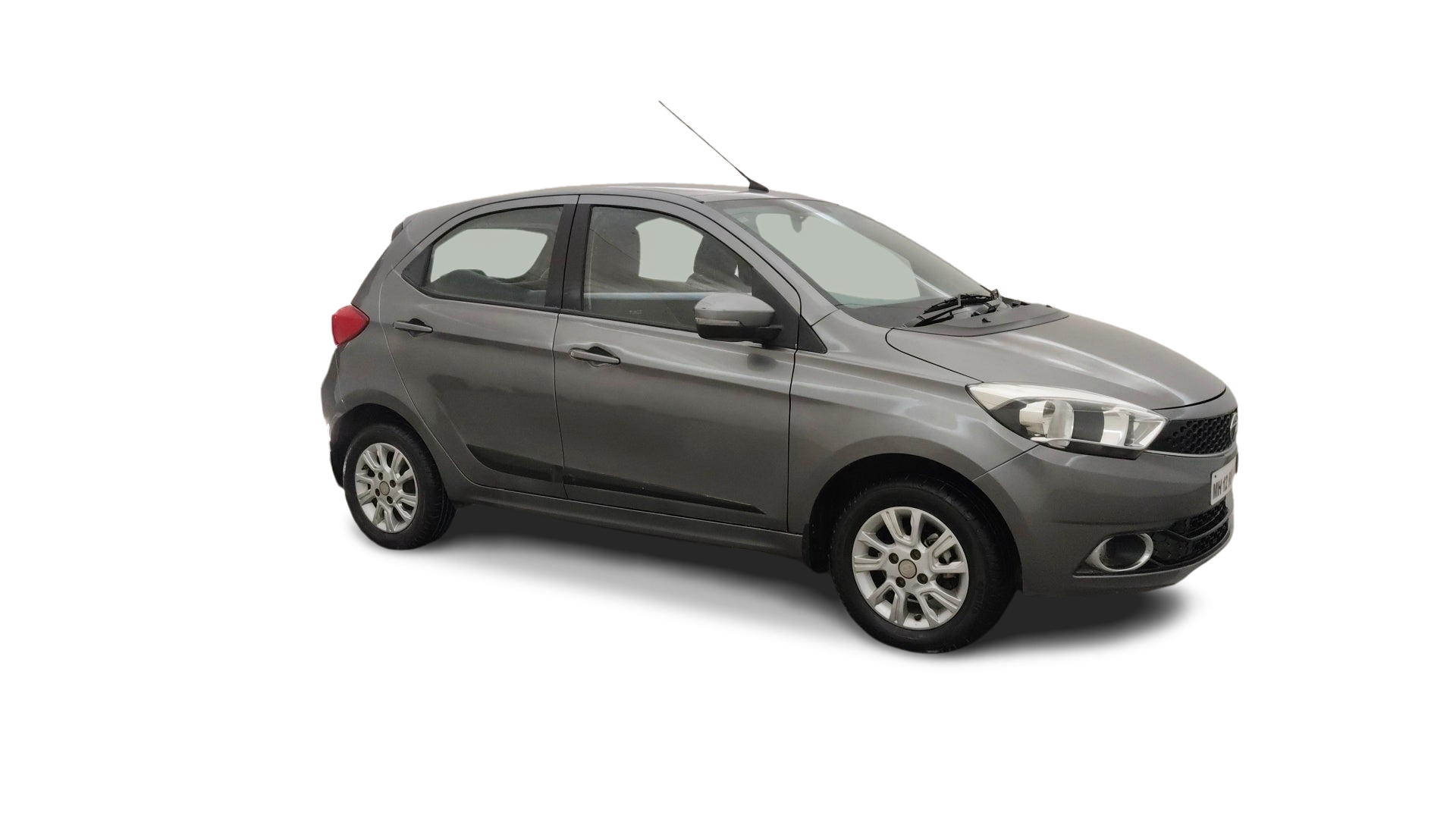 Tata Tiago-img