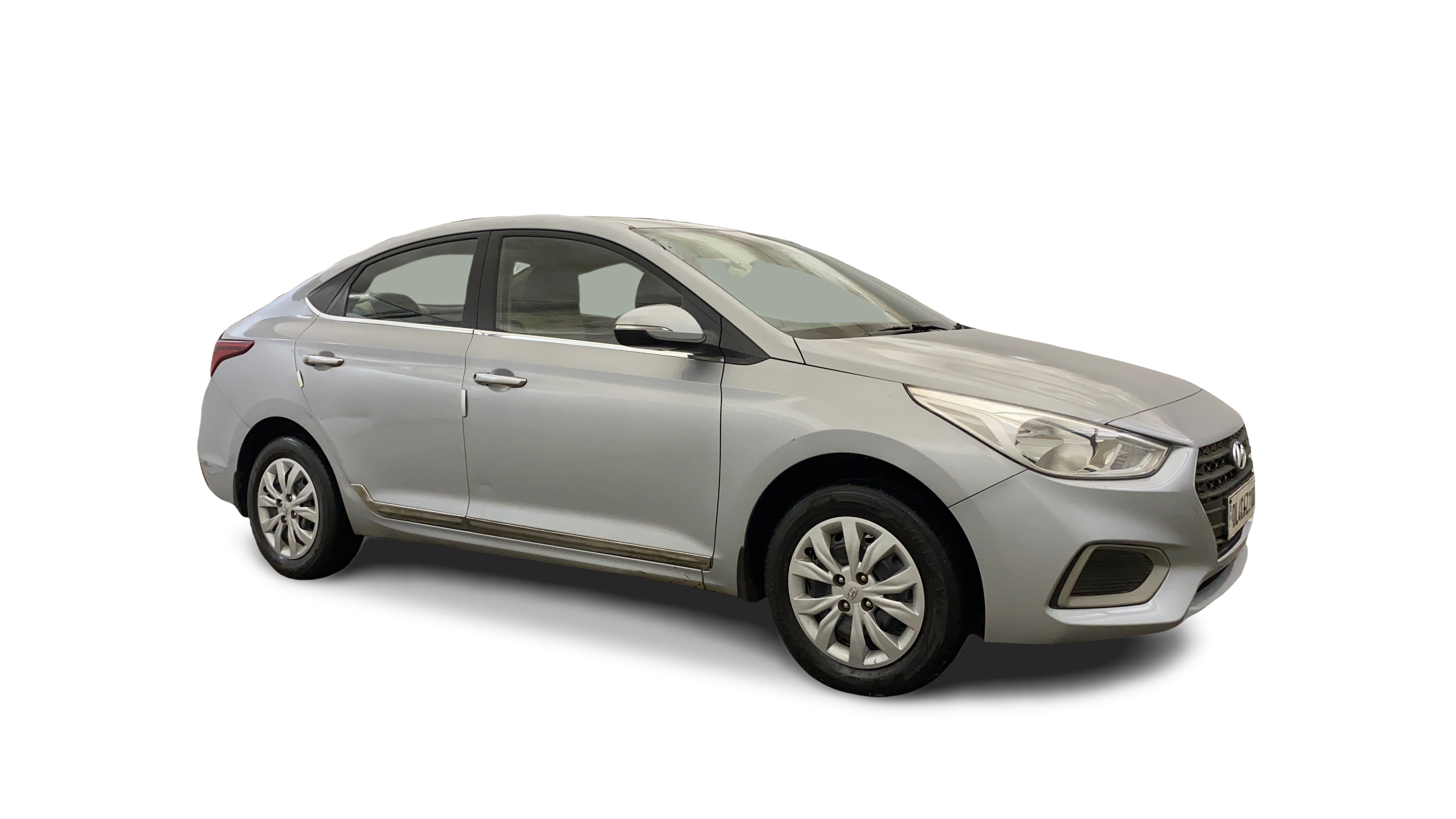 Hyundai Verna-img