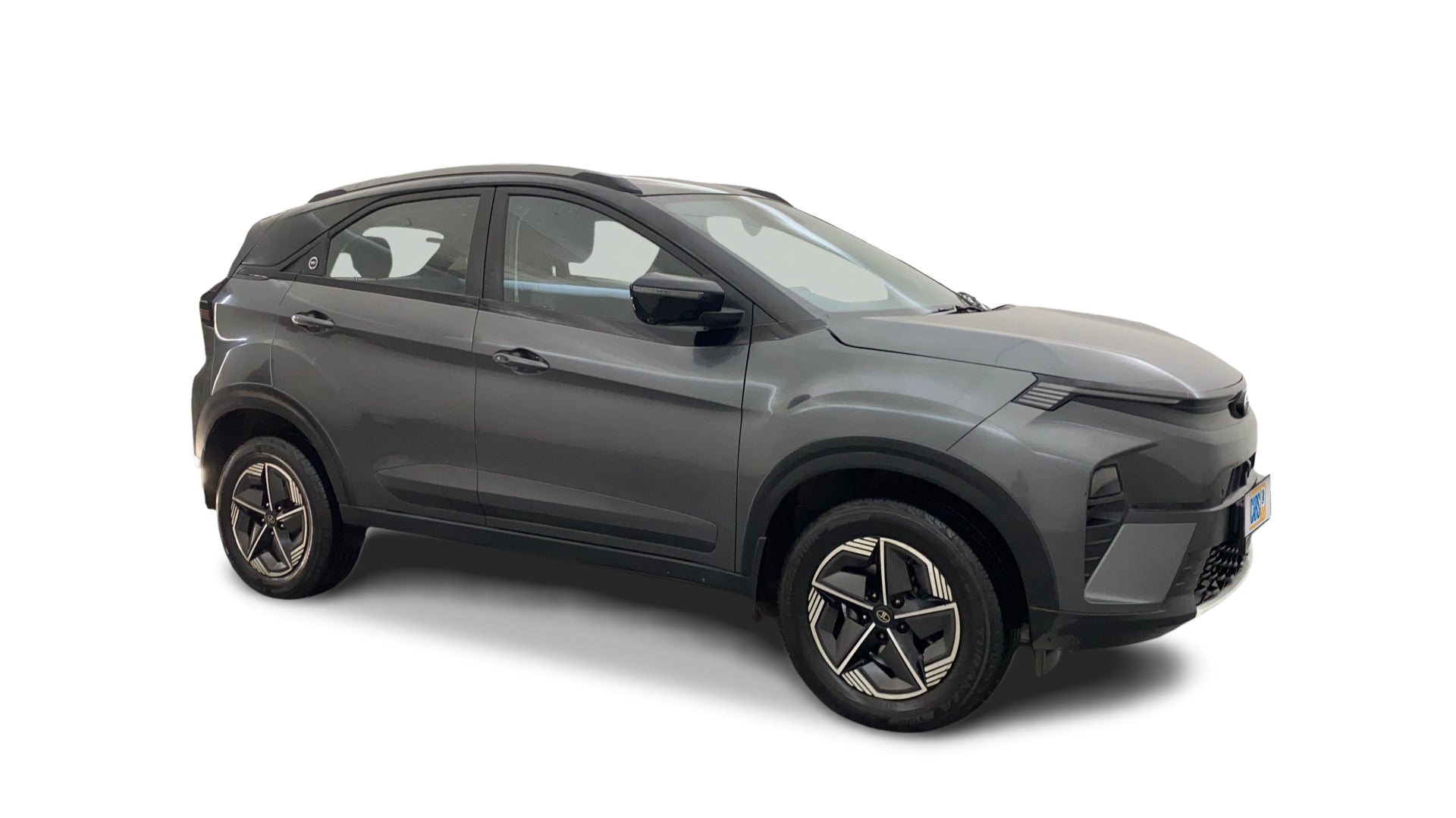 Tata NEXON-img