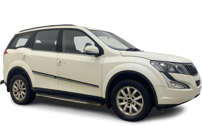 Mahindra XUV500-img