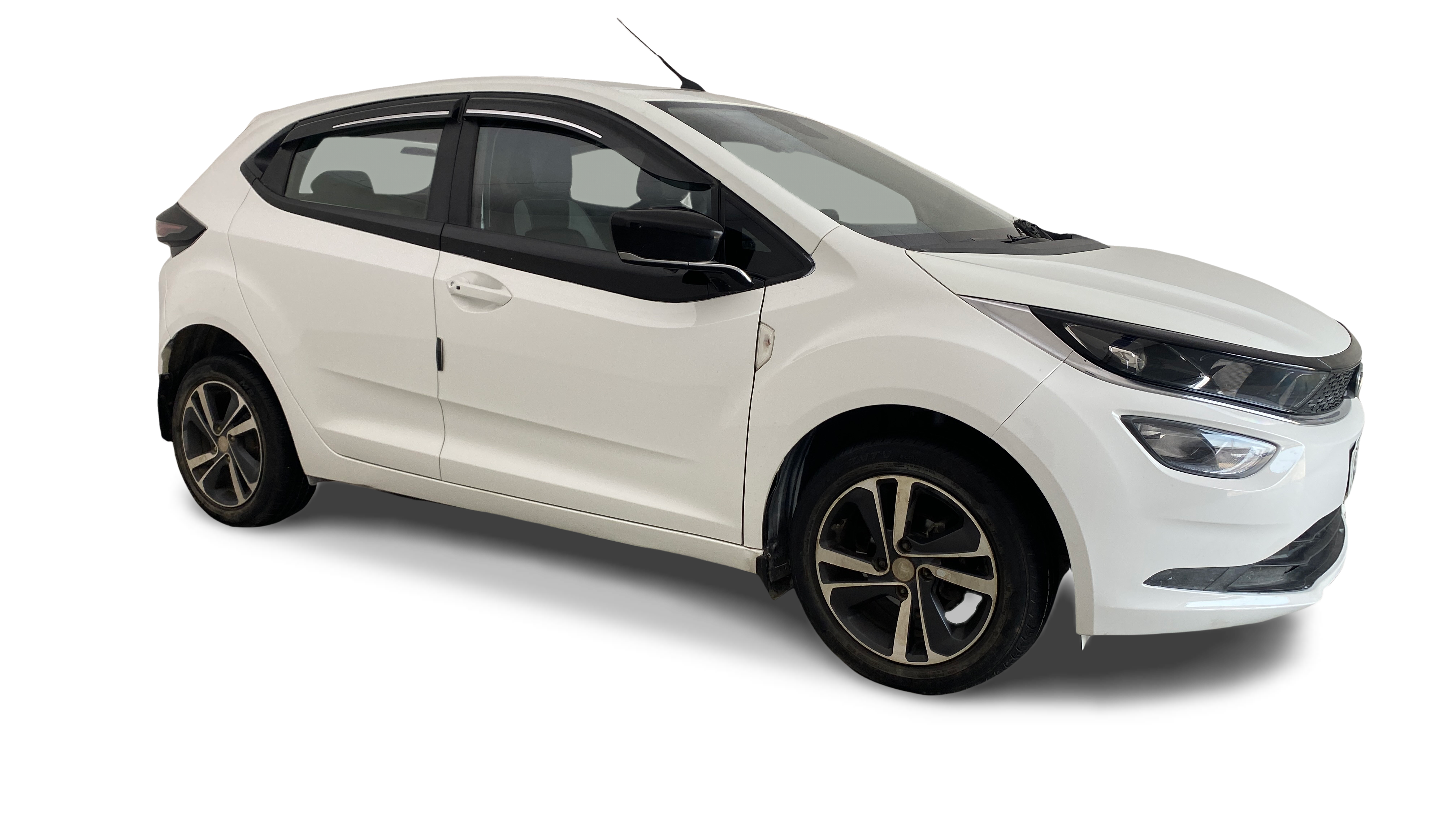 2022 Tata ALTROZ - Hatchback - Petrol - Manual - ₹5.47 lakh